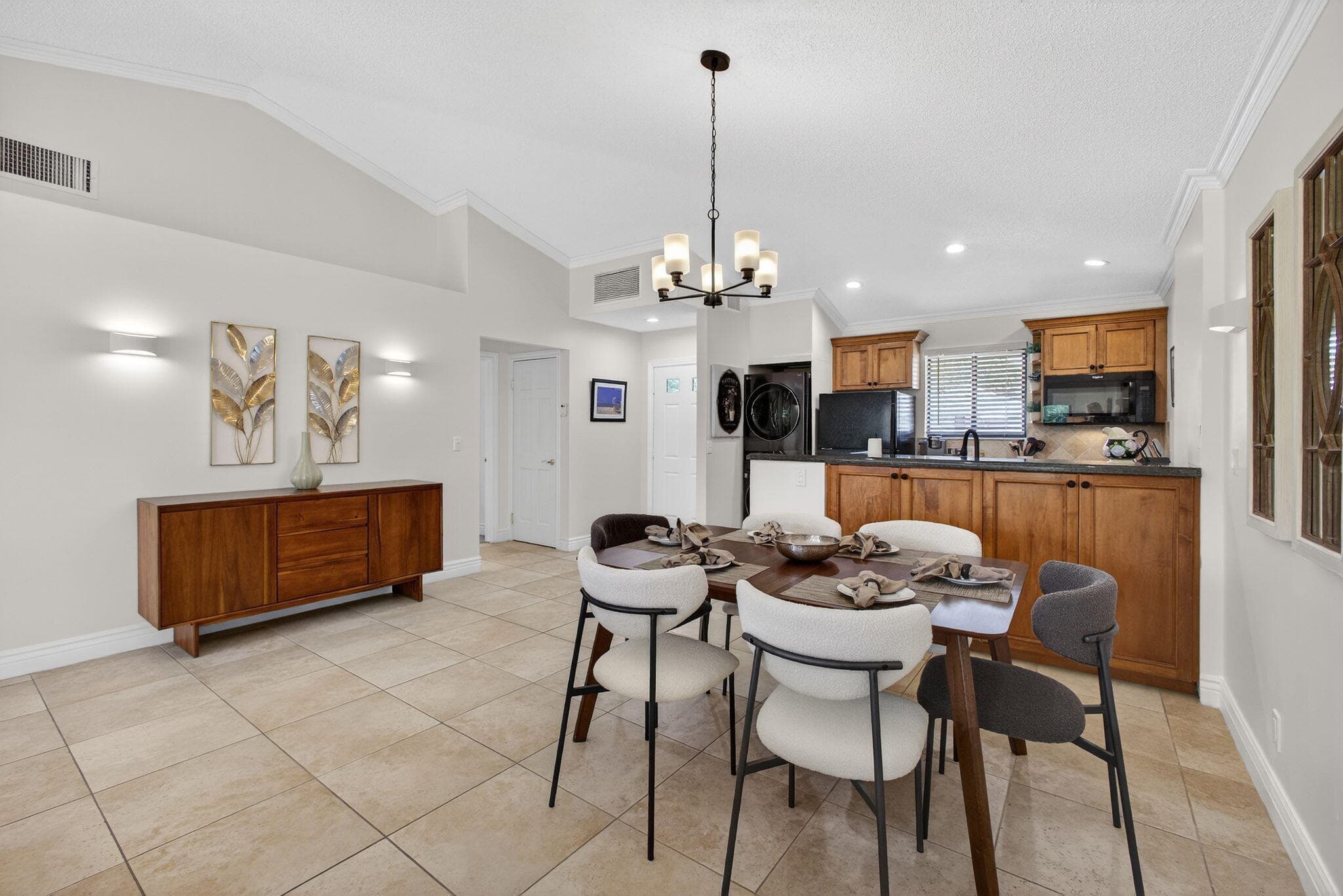 119 Club Drive, Palm Beach Gardens, FL 33418 — photo 10 of 47