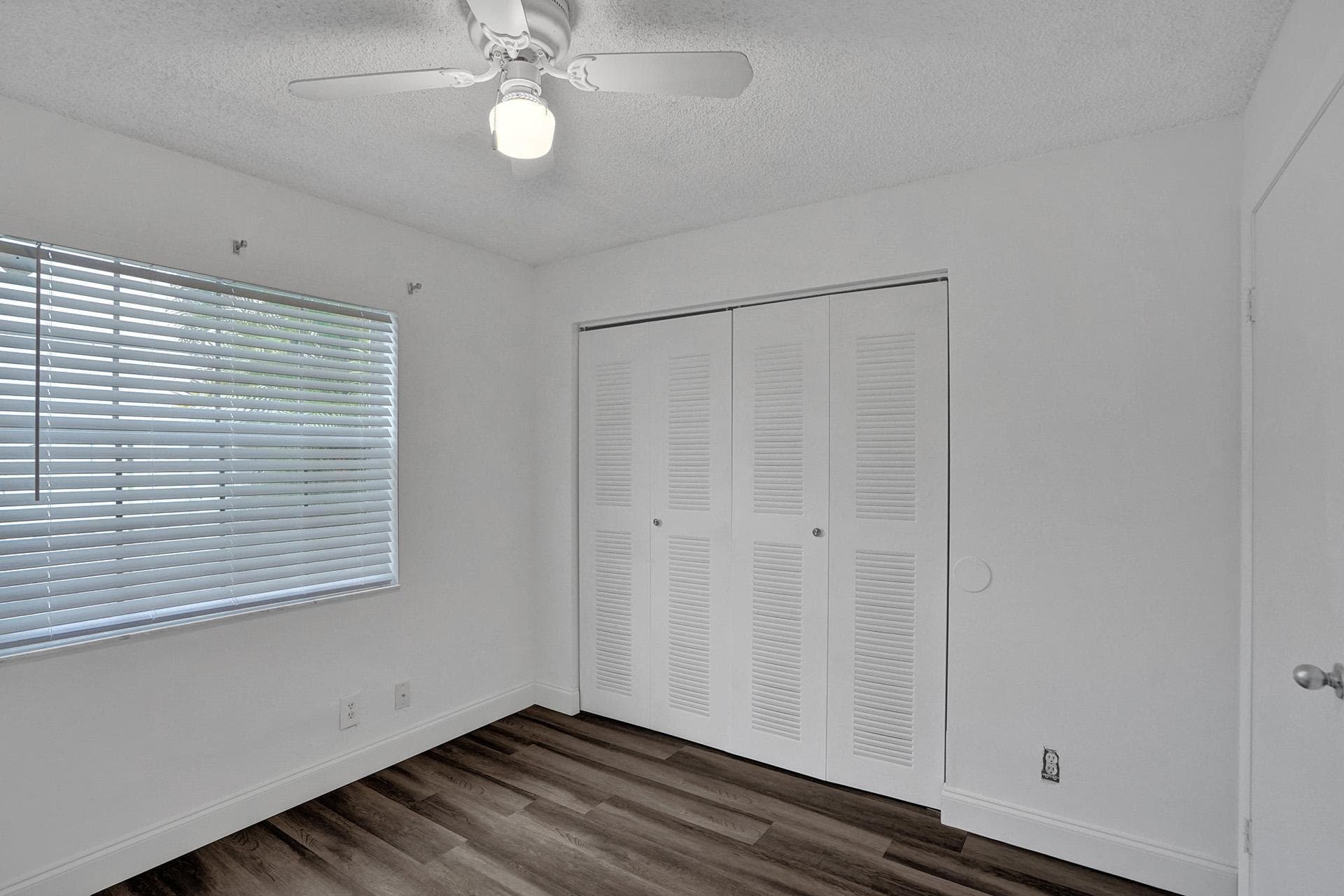 1180 SW 108th Terrace, Davie, FL 33324 — photo 27 of 46