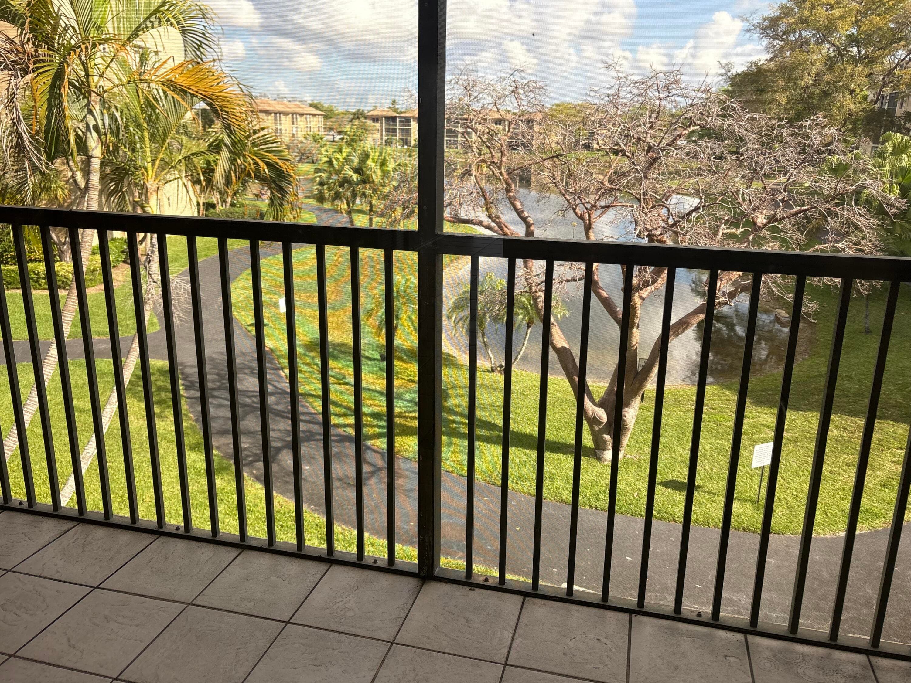 7860 NW 50th Street 305, Lauderhill, FL 33351 — photo 5 of 19