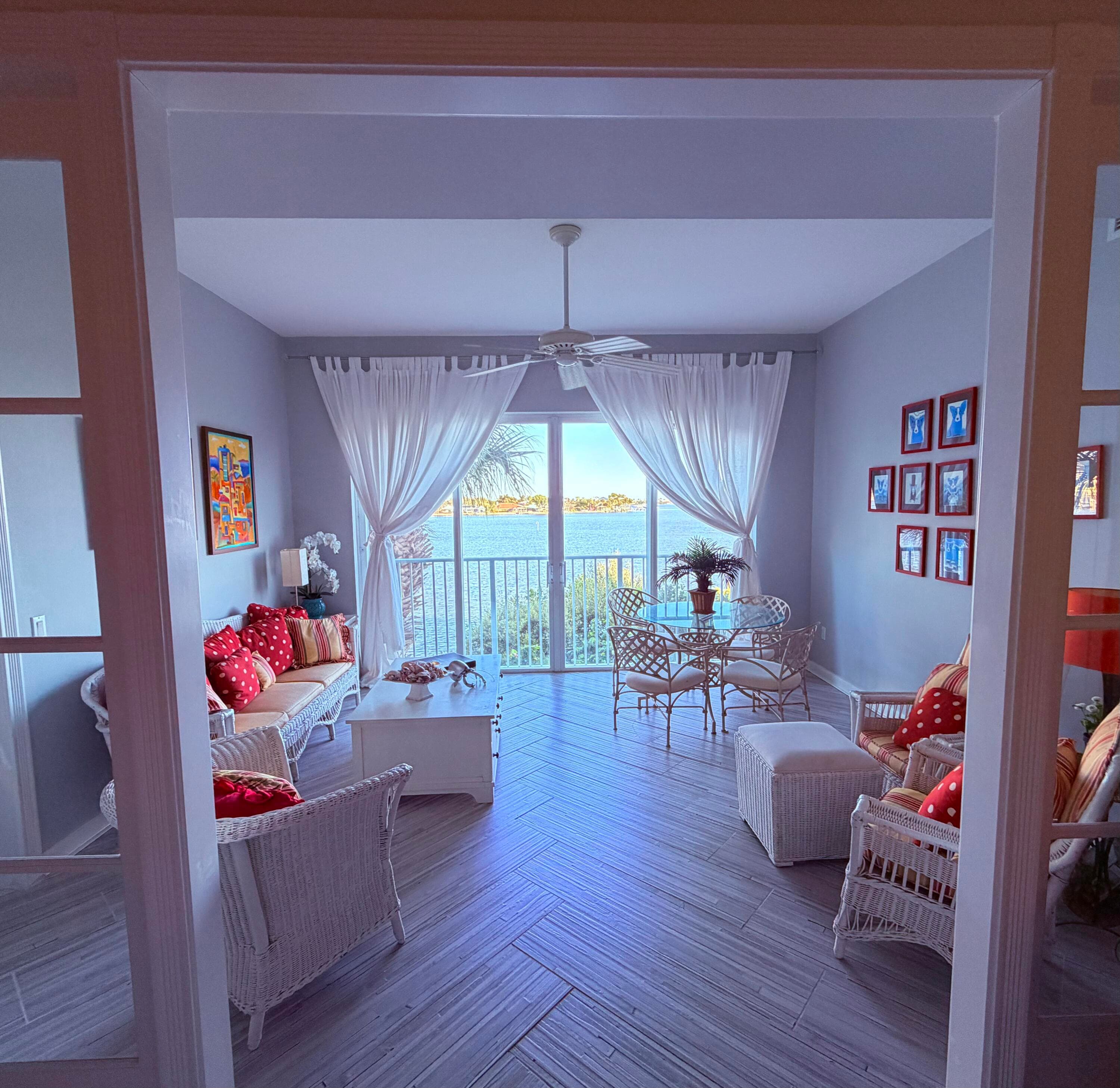 3 E Harbour Isle Drive E 204, Fort Pierce, FL 34949 — photo 1 of 20