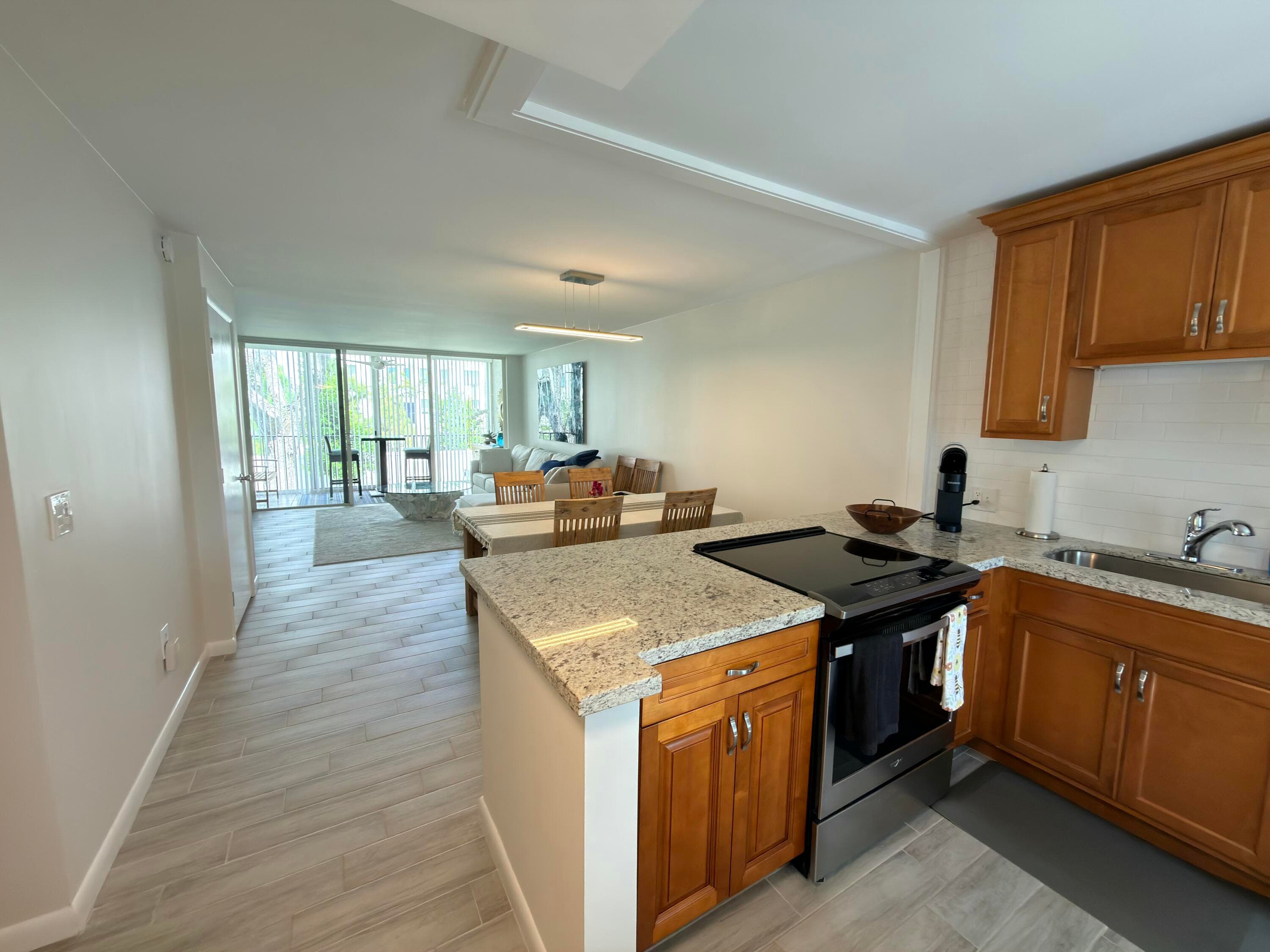 4242 Deste Court 208, Lake Worth, FL 33467 — photo 1 of 11