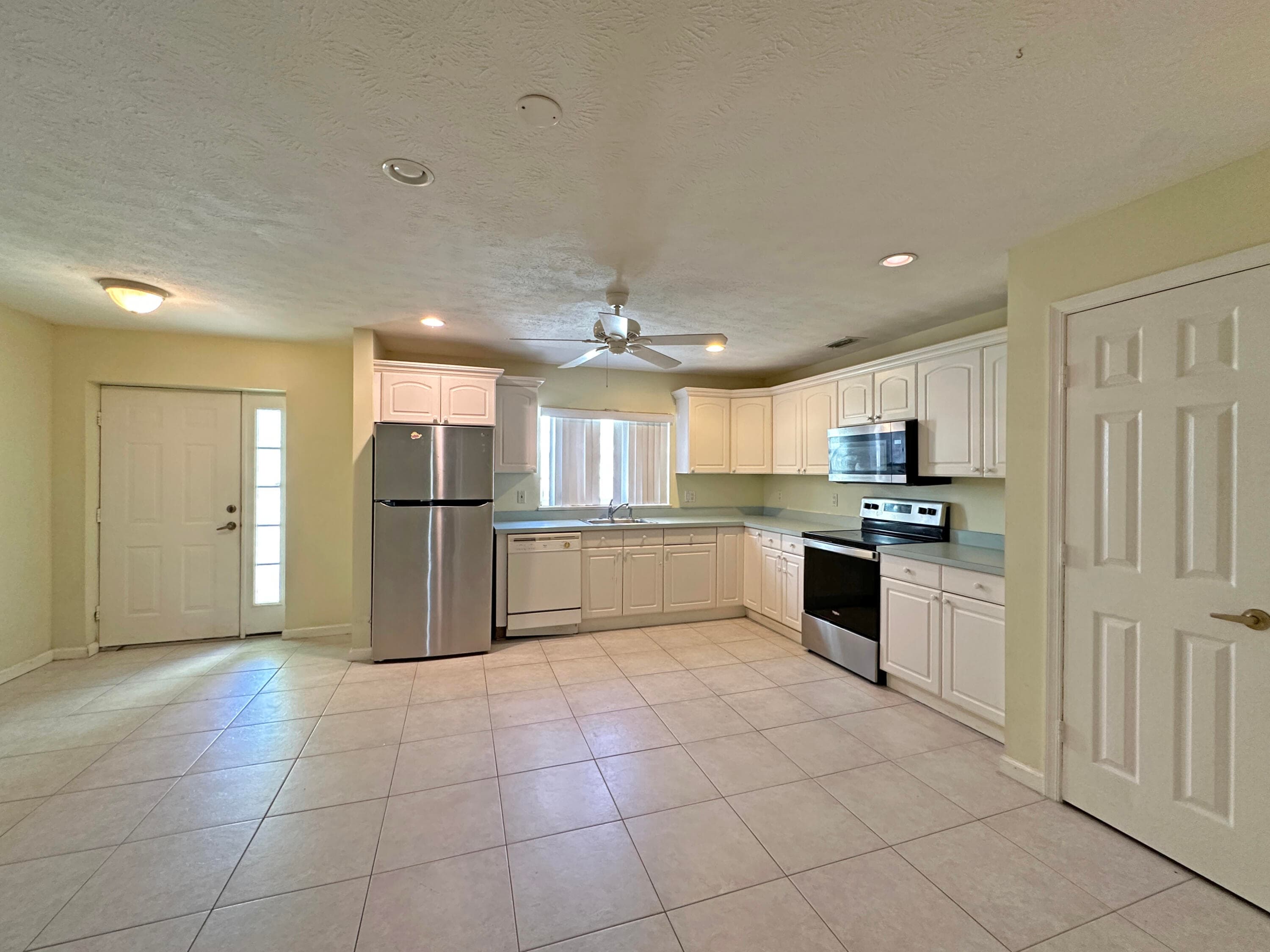 2130 SE Wild Meadow Circle, Port St. Lucie, FL 34952 — photo 6 of 28