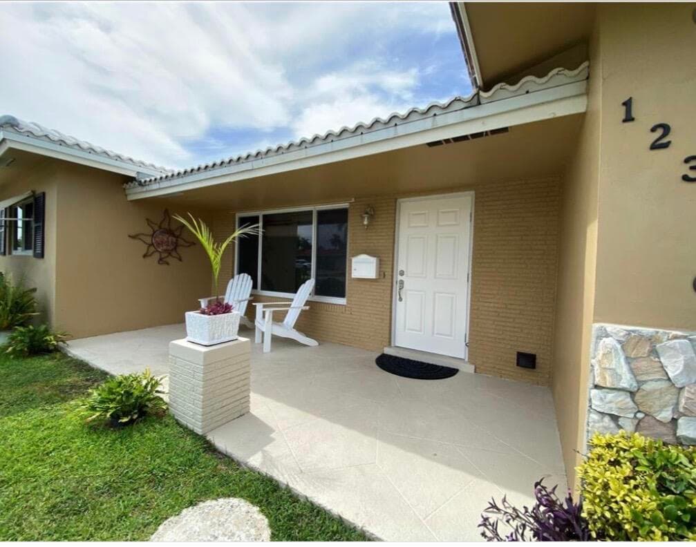 1230 SE 14th Drive, Deerfield Beach, FL 33441 — photo 2 of 32