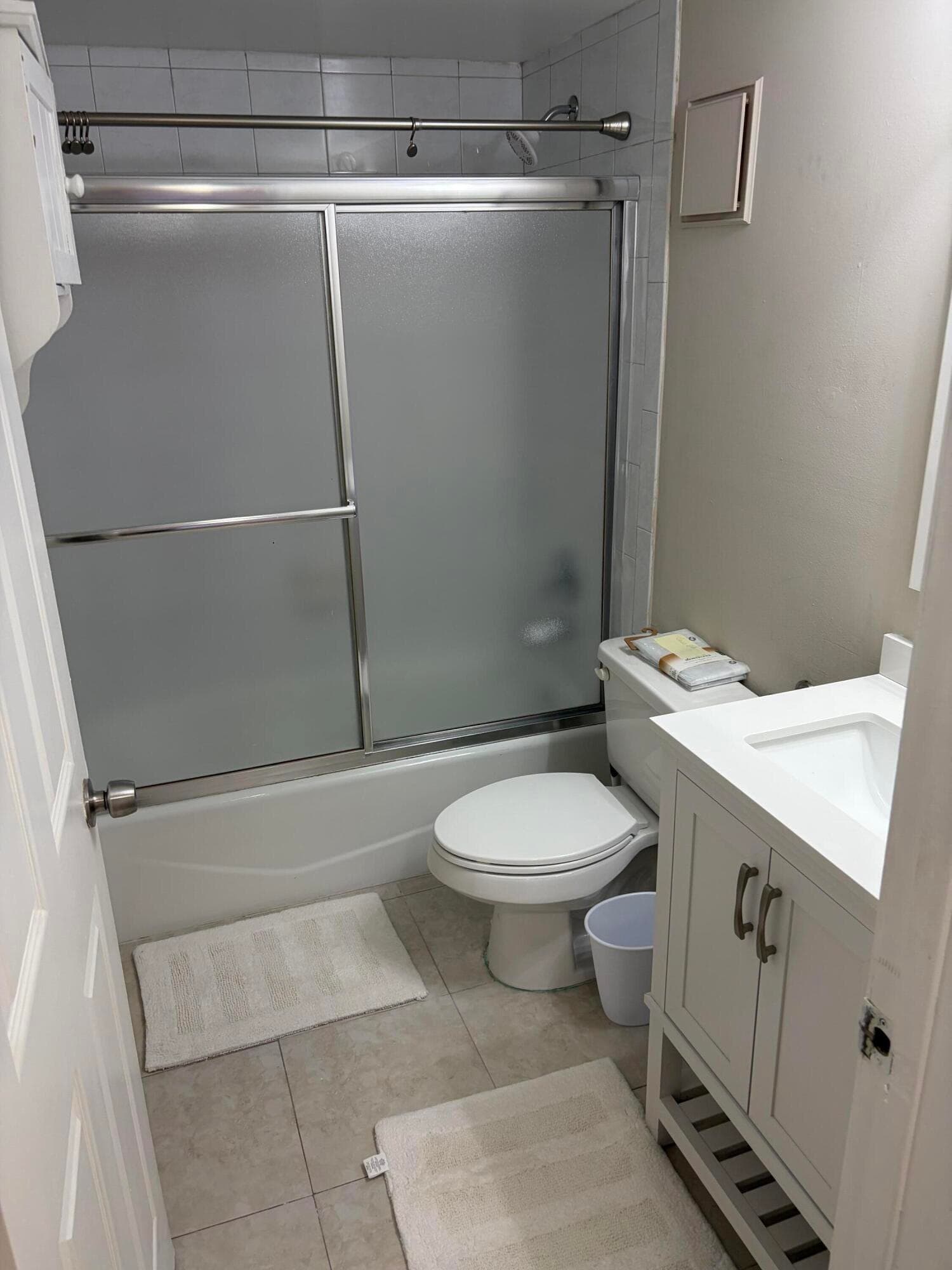 3341 NW 47th Terrace 301, Lauderdale Lakes, FL 33319 — photo 4 of 26