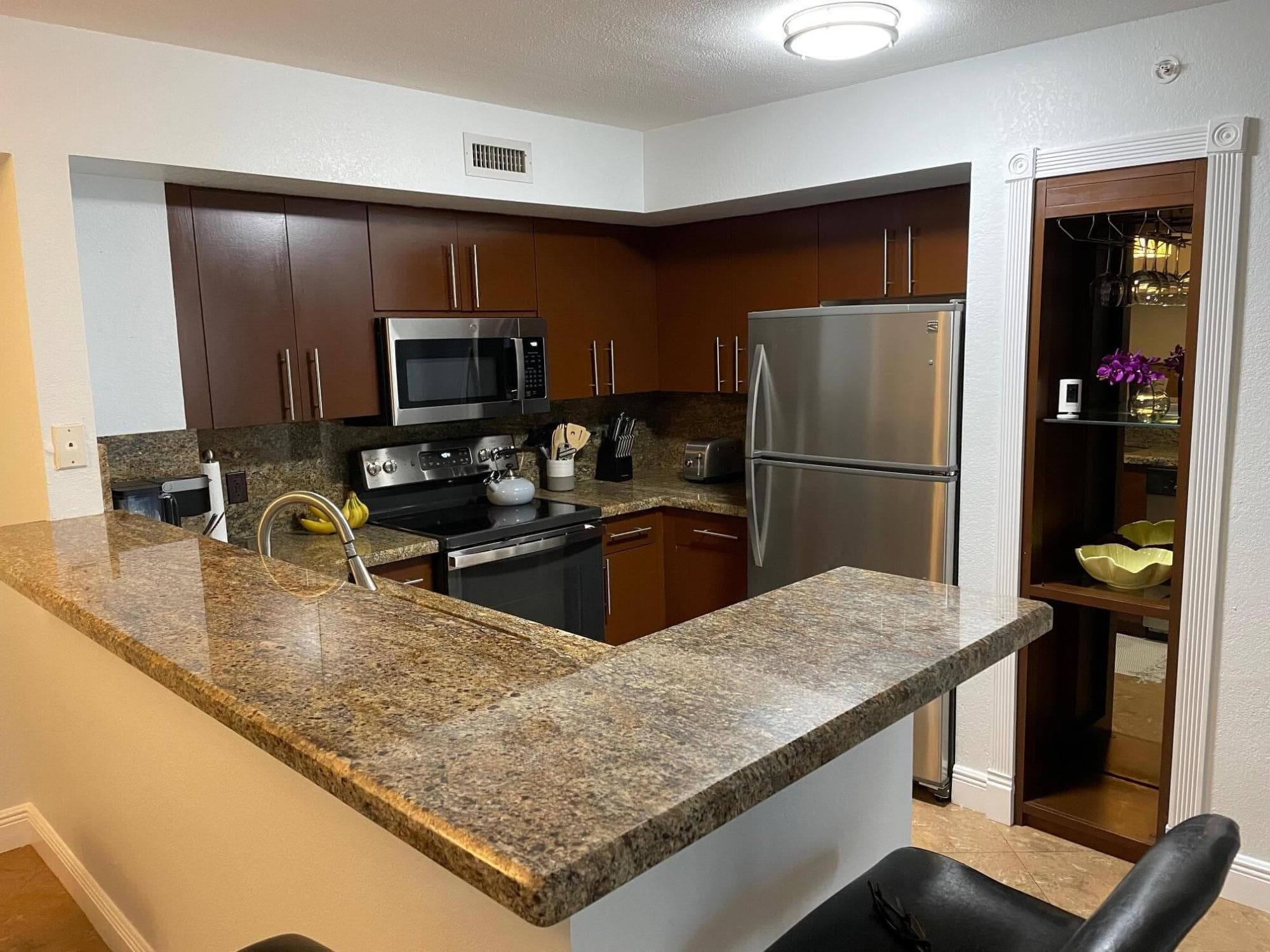 1801 N Flagler Drive 433, West Palm Beach, FL 33407 — photo 2 of 29