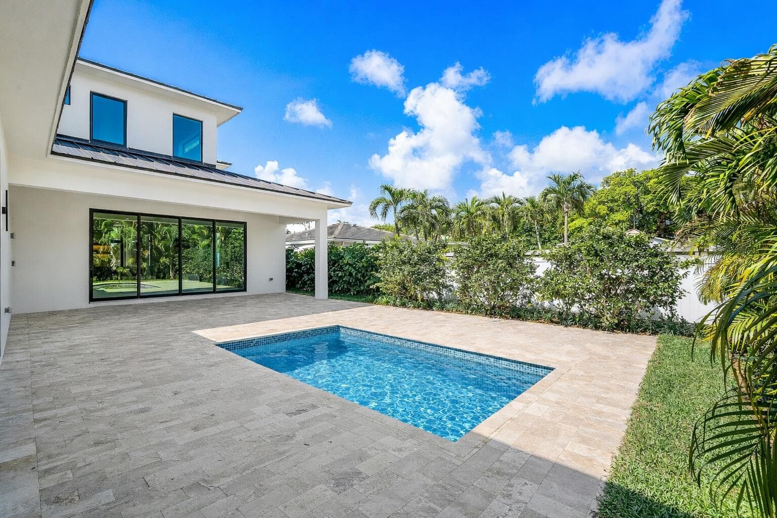 213 NE 9th Street, Delray Beach, FL 33444 — photo 3 of 38