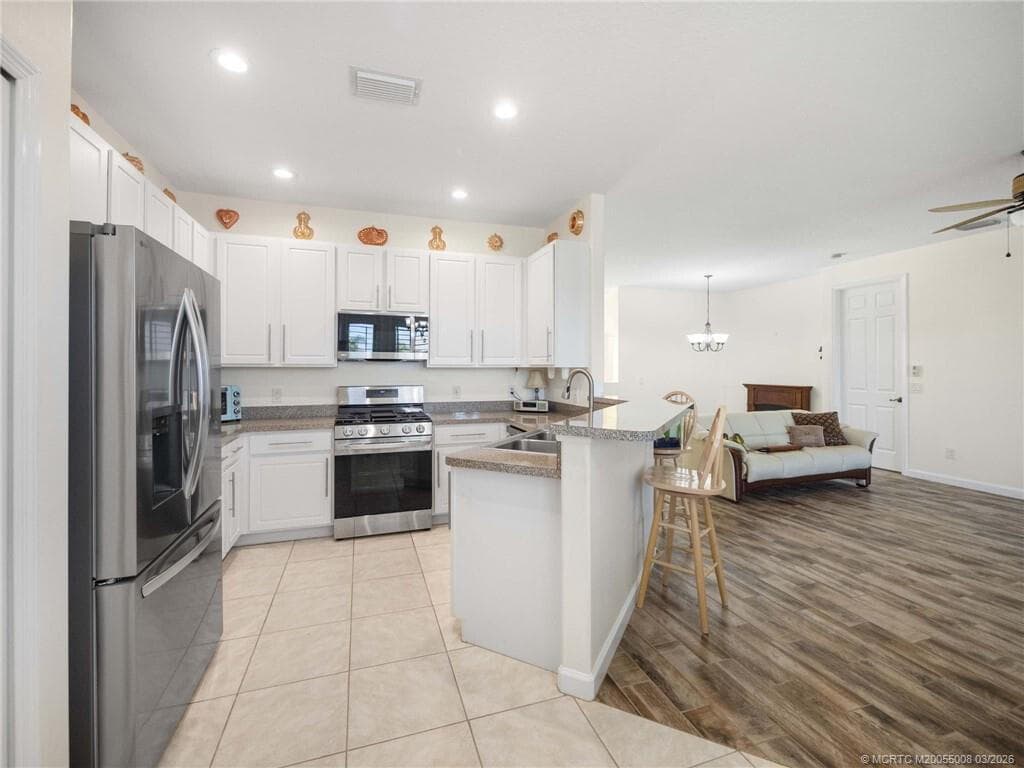 155 56th Drive SW, Vero Beach, FL 32968 — photo 9 of 24
