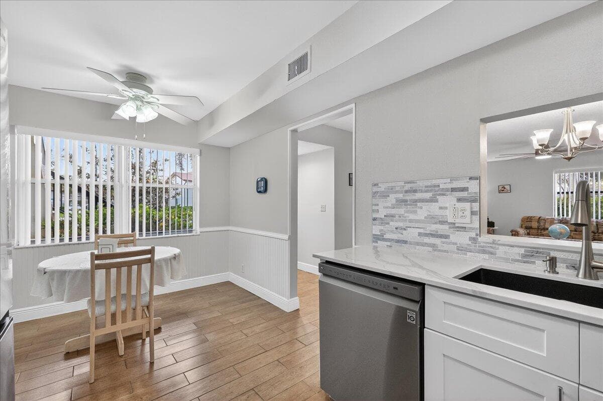 7633 Tahiti Lane 101, Lake Worth, FL 33467 — photo 12 of 26