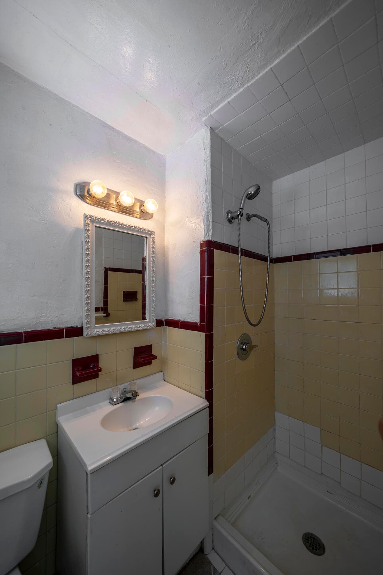523 NE 2nd Avenue 2, Fort Lauderdale, FL 33301 — photo 7 of 15