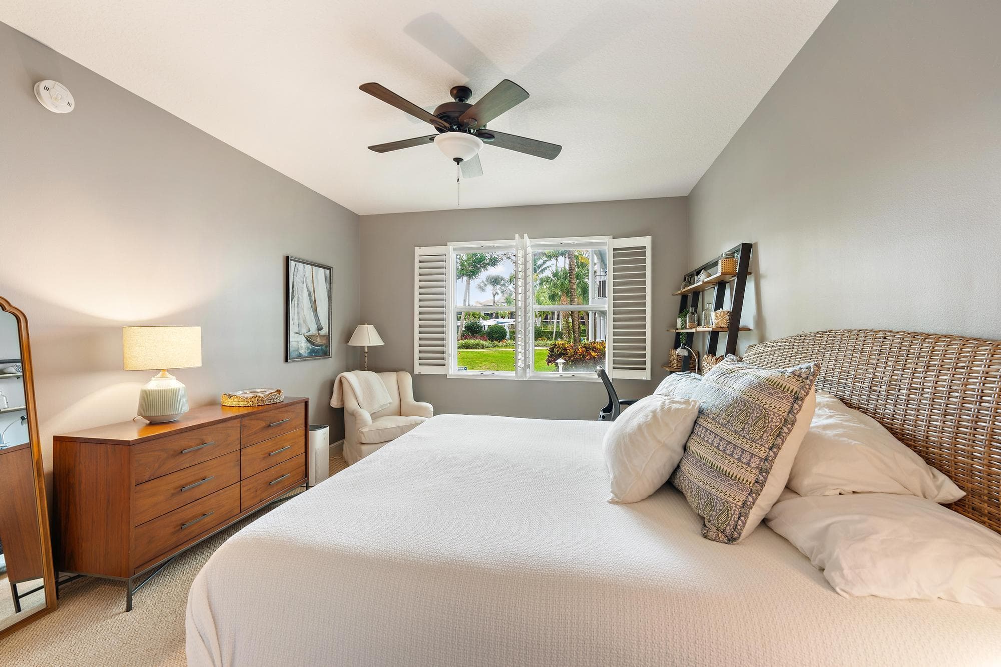 814 S Bay Colony Dr Drive S, Juno Beach, FL 33408 — photo 11 of 32