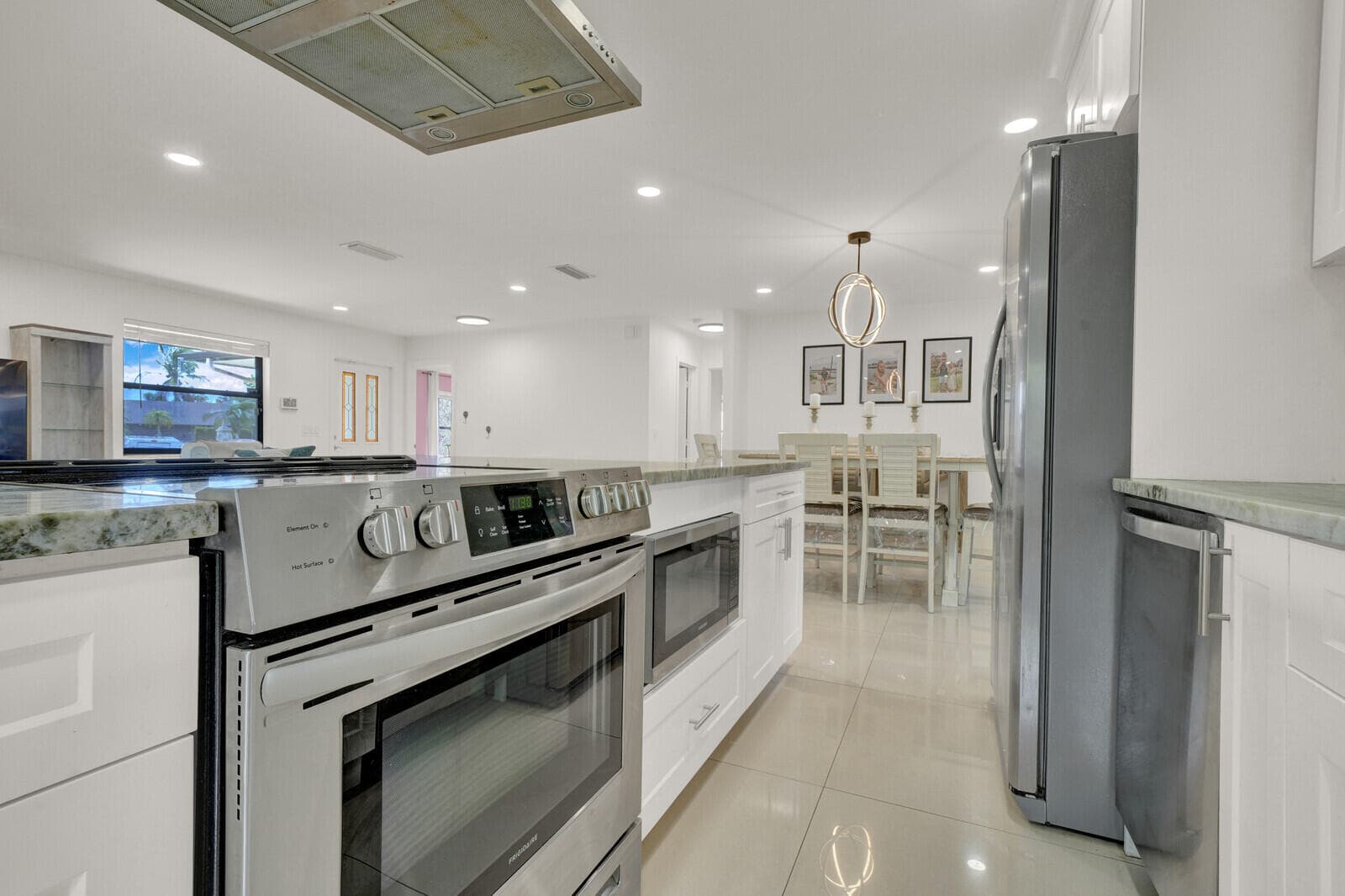 107 Segovia Avenue, Royal Palm Beach, FL 33411 — photo 14 of 48