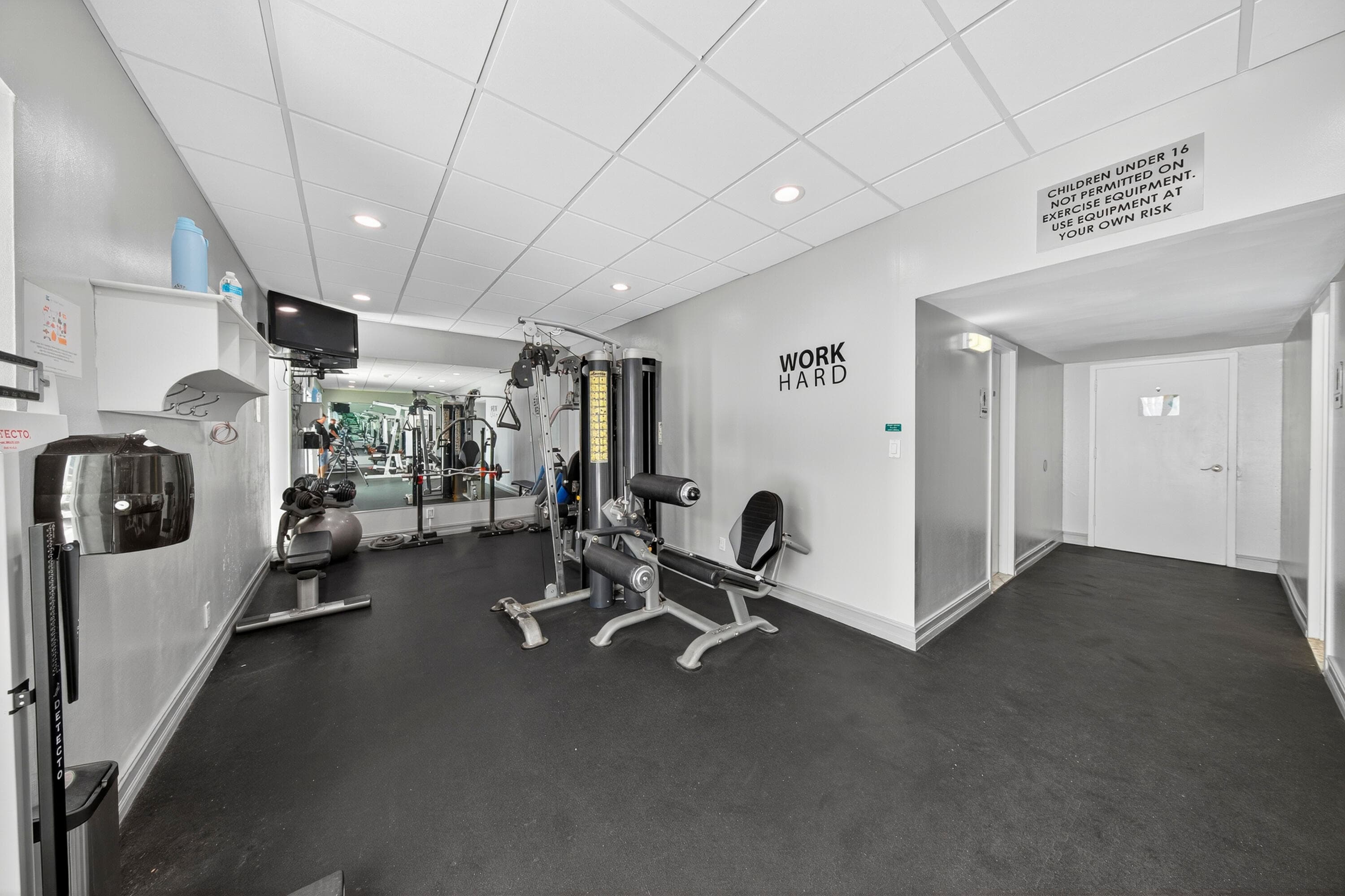 1170 N Federal Highway 411, Fort Lauderdale, FL 33304 — photo 28 of 37