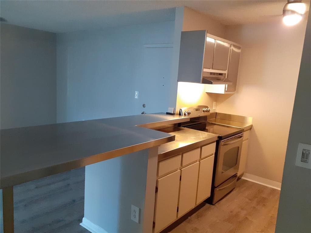 9425 S Belfort Circle 104, Tamarac, FL 33321 — photo 3 of 15