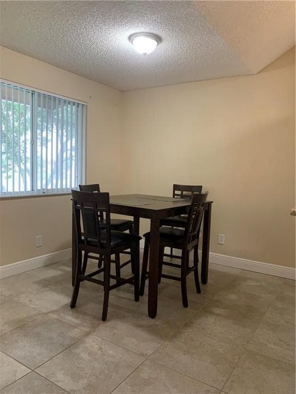 858 NW 92nd Avenue 858, Plantation, FL 33324 — photo 4 of 16