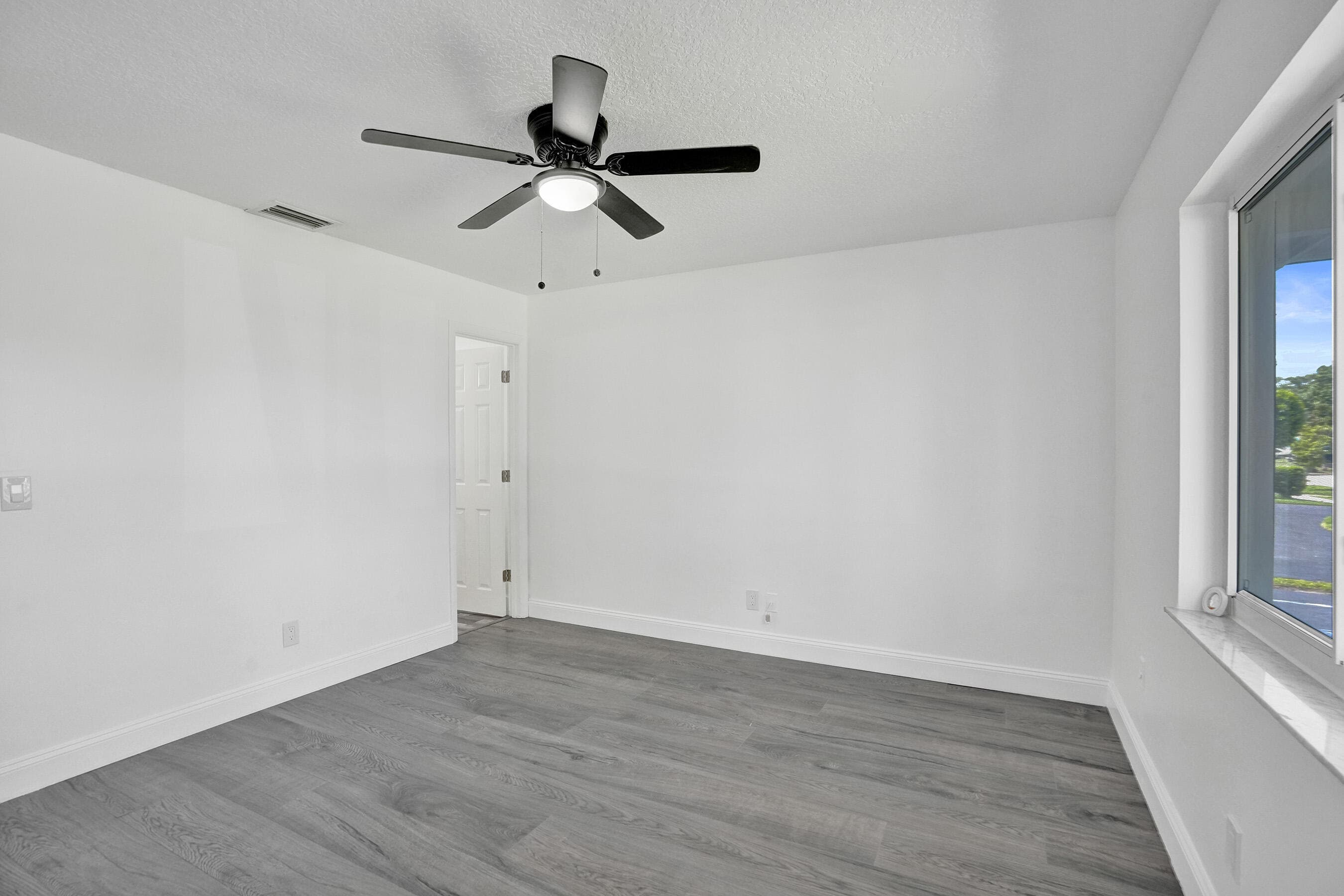 9366 NW 23rd Street, Pembroke Pines, FL 33024 — photo 21 of 66