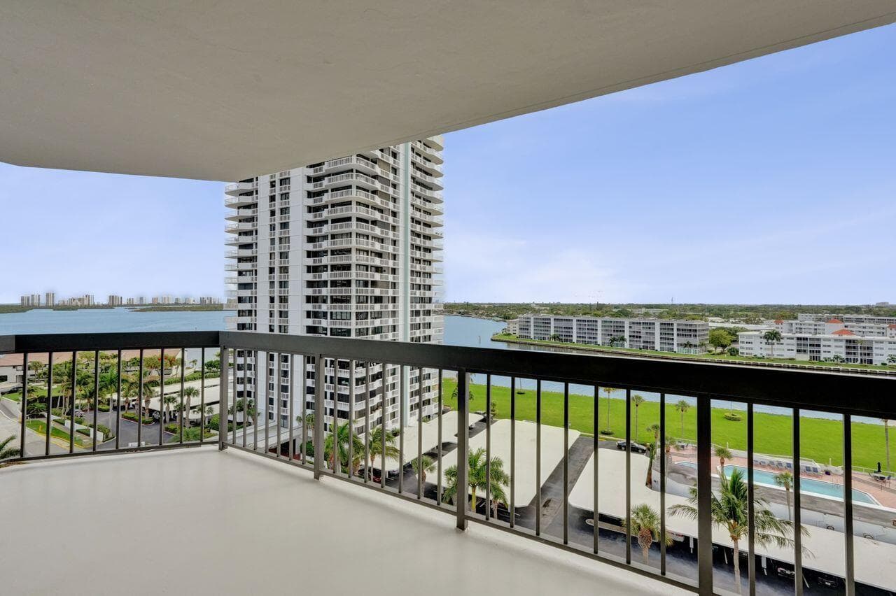 108 Lakeshore Drive 1041, North Palm Beach, FL 33408 — photo 16 of 55
