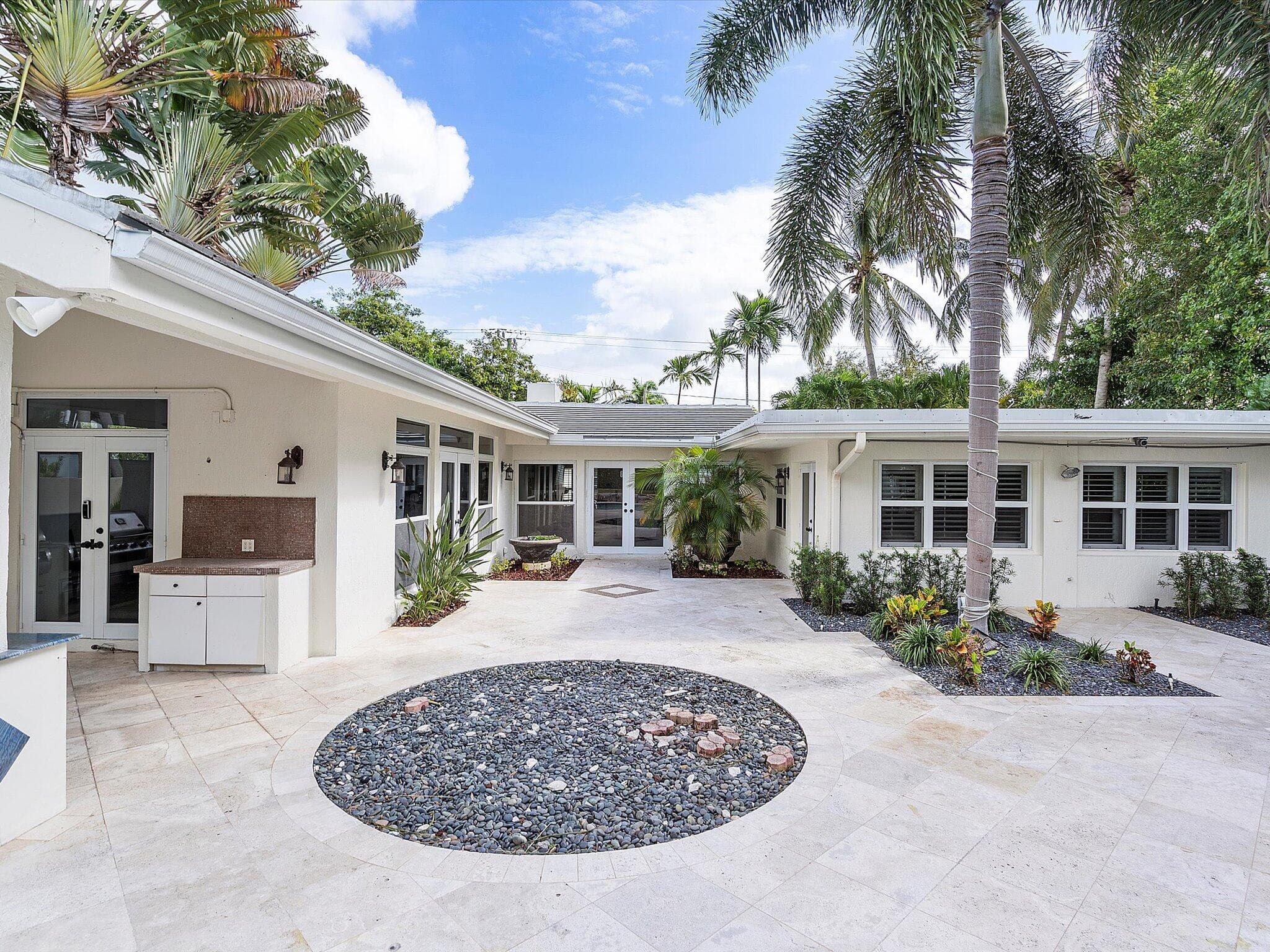 411 Poinciana Drive, Fort Lauderdale, FL 33301 — photo 38 of 44