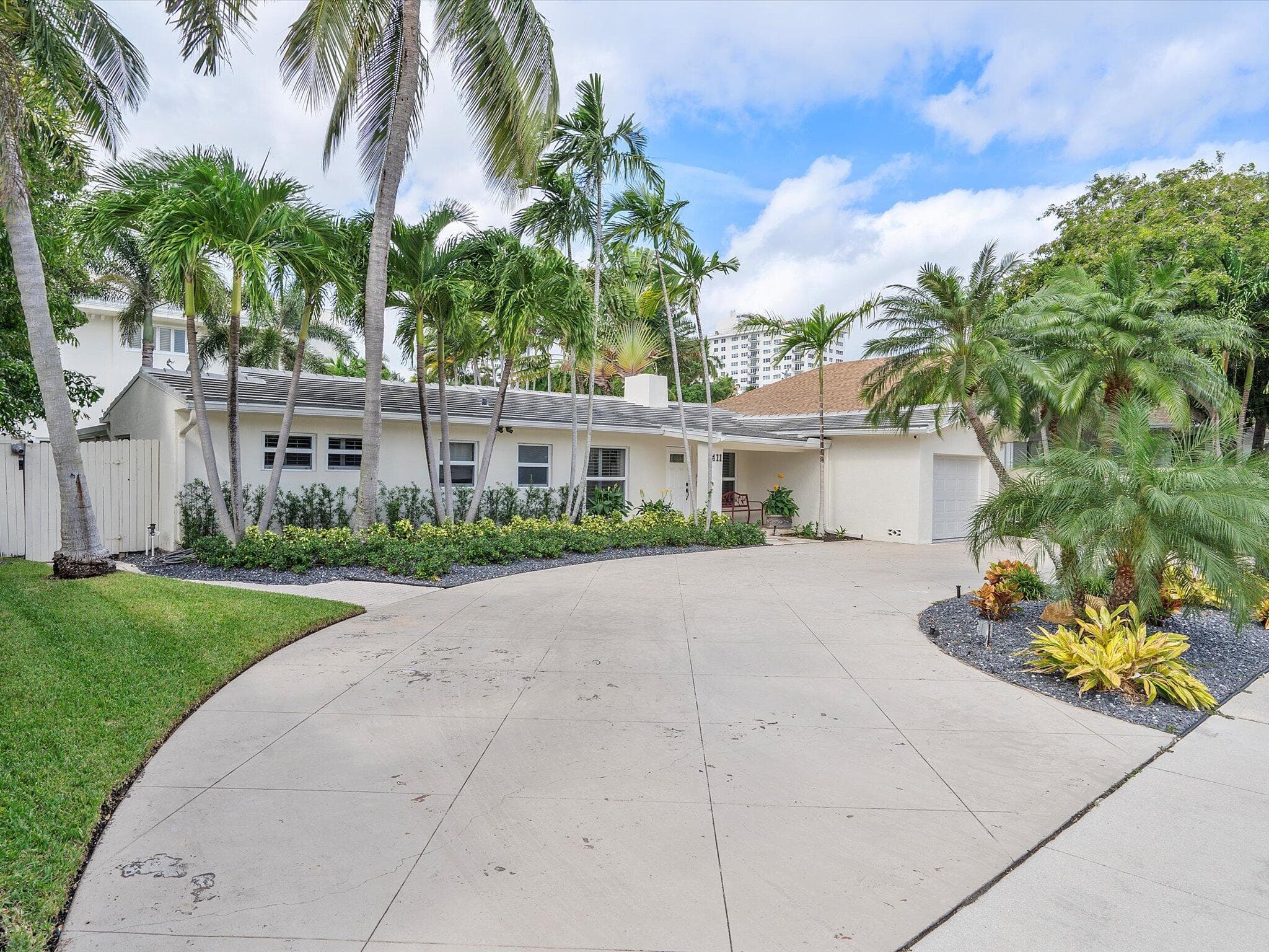 411 Poinciana Drive, Fort Lauderdale, FL 33301 — photo 1 of 44
