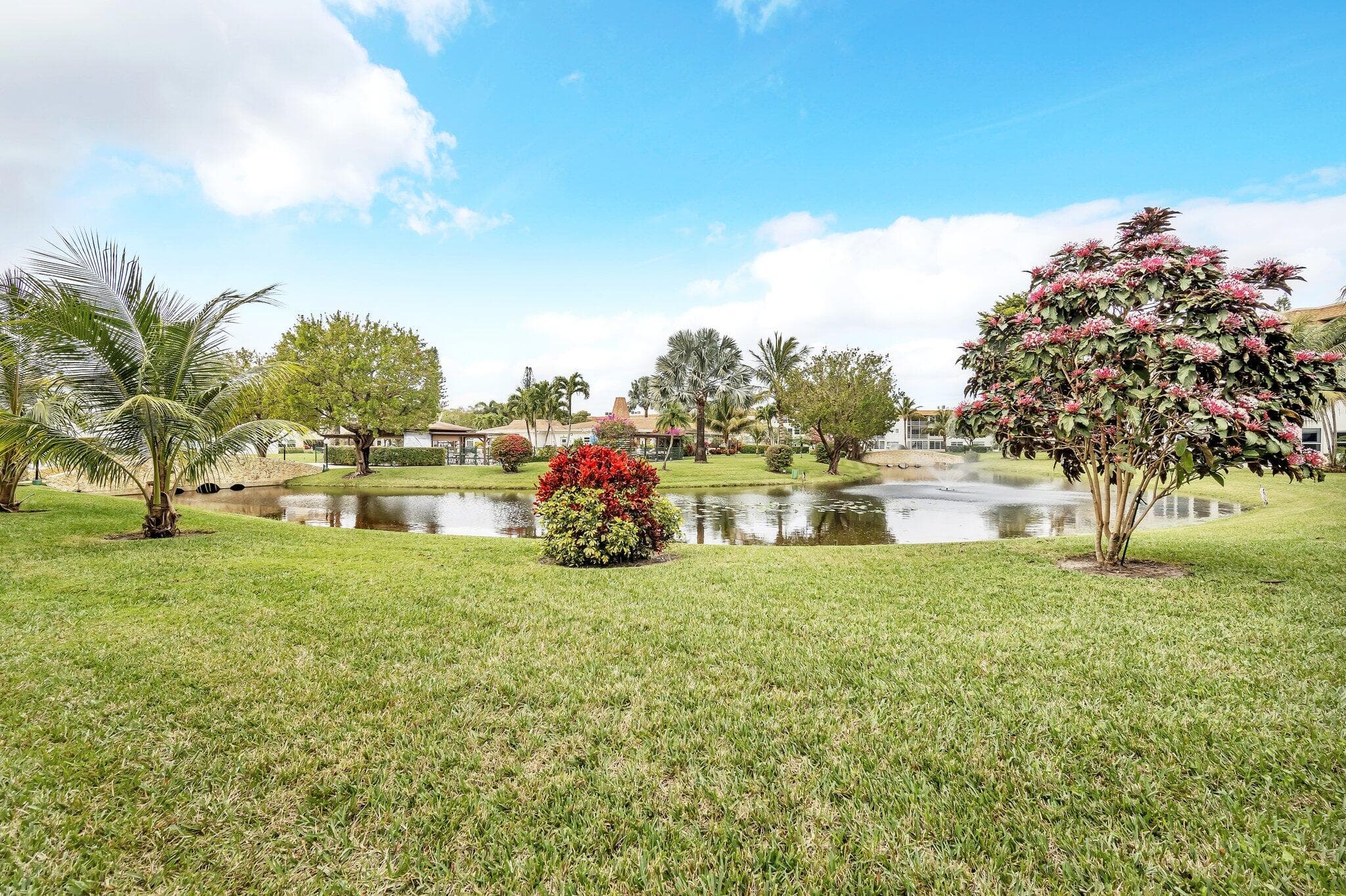 4805 NW 35th Street 412, Lauderdale Lakes, FL 33319 — photo 22 of 45