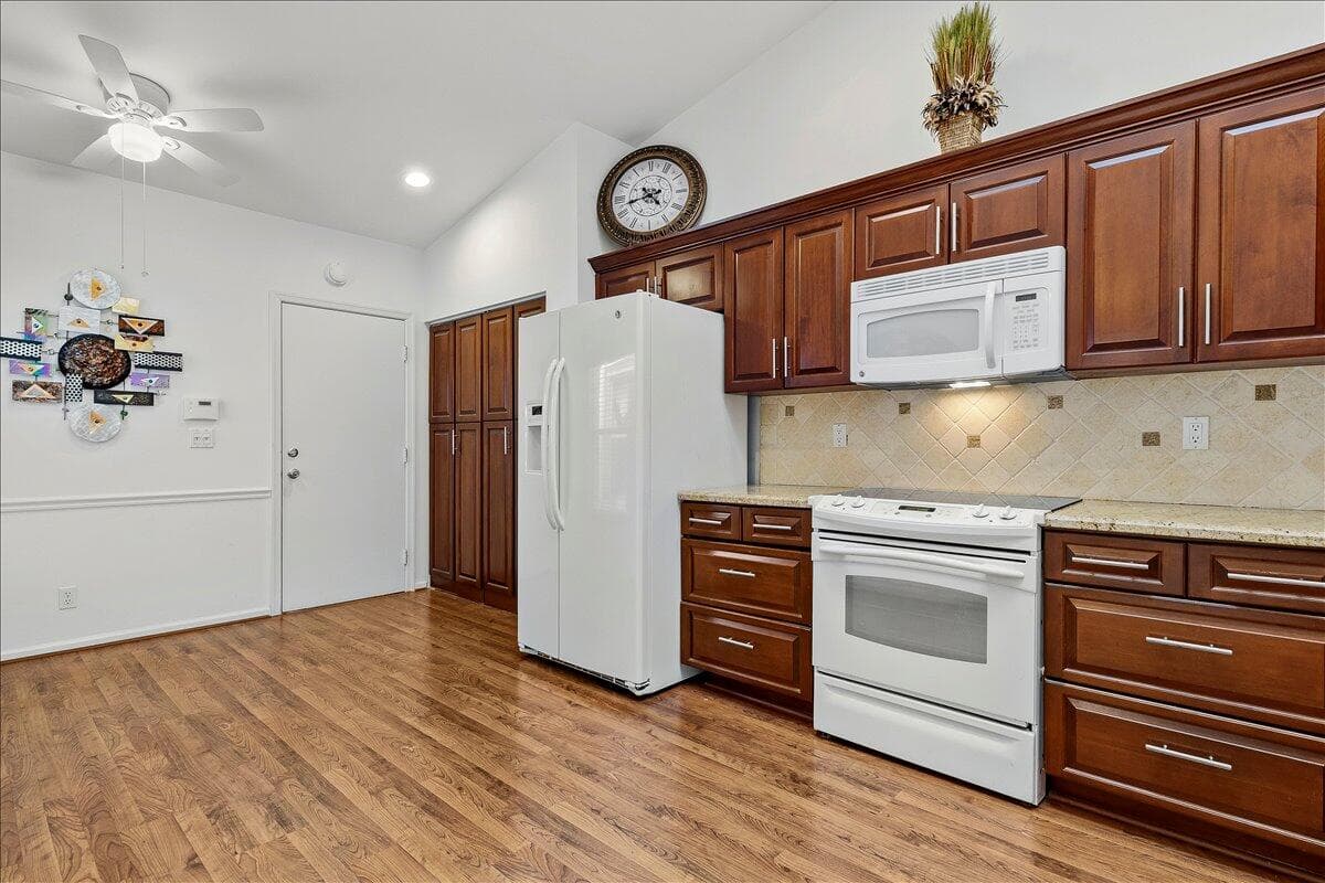 7771 Majestic Palm Drive, Boynton Beach, FL 33437 — photo 3 of 26