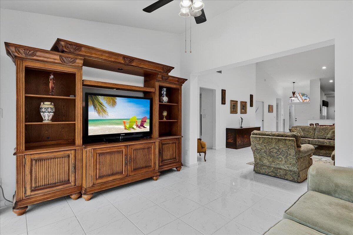 7771 Majestic Palm Drive, Boynton Beach, FL 33437 — photo 11 of 26