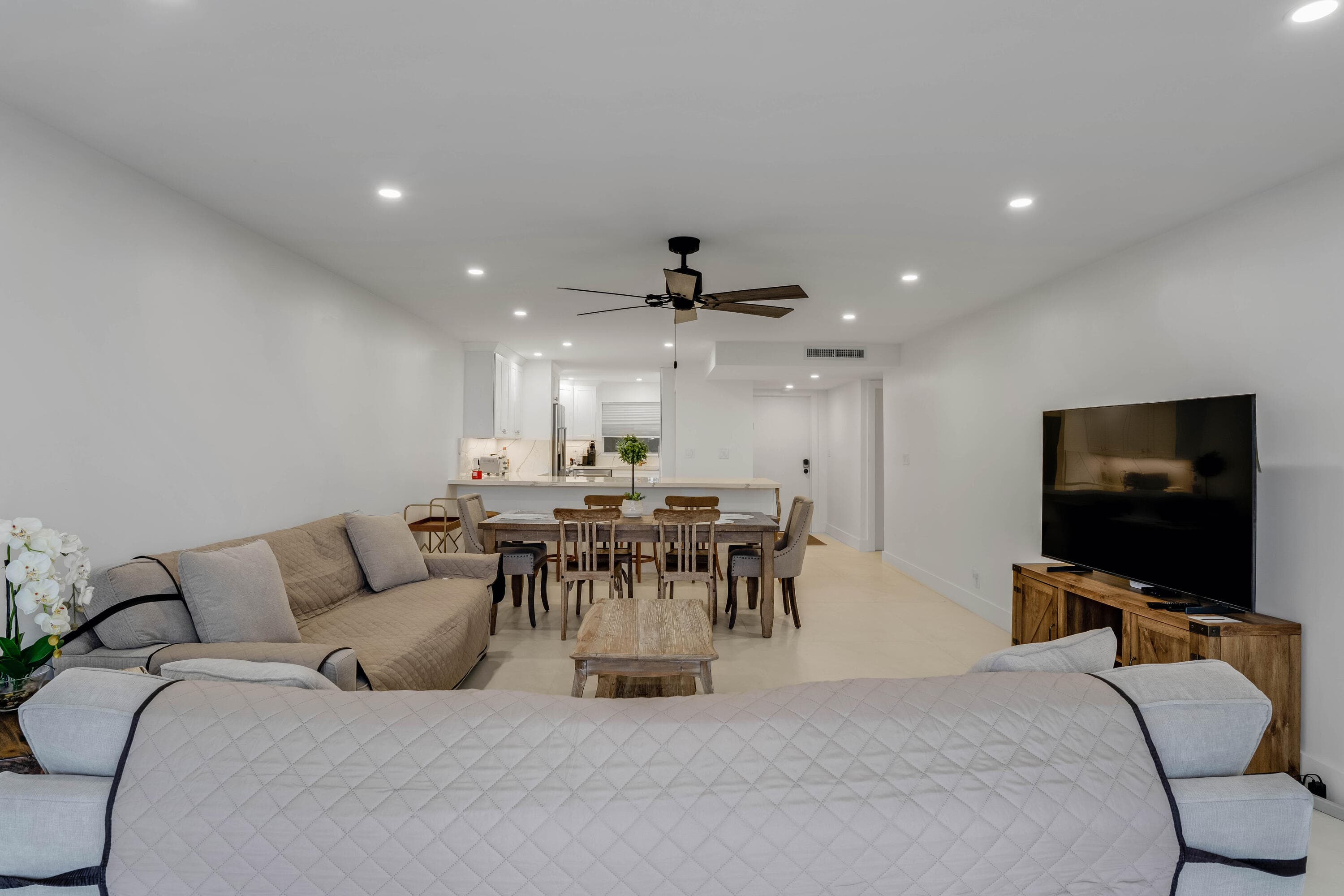 401 Briny Avenue 315, Pompano Beach, FL 33062 — photo 3 of 27