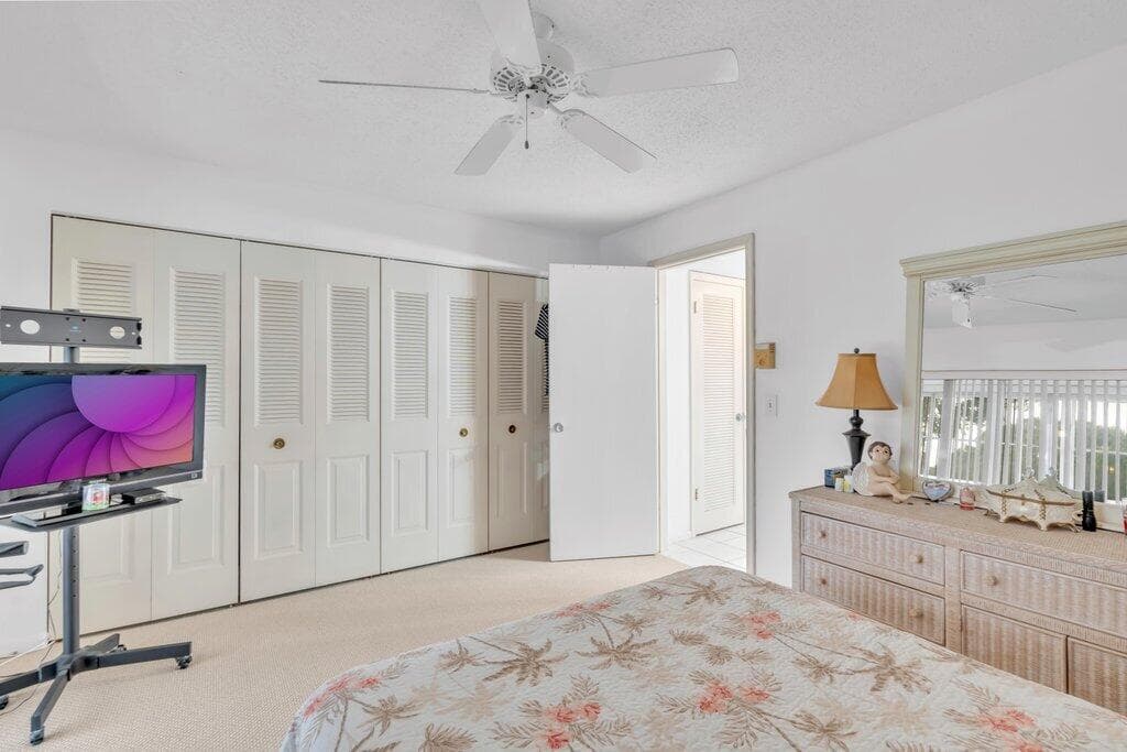349 Camden O, West Palm Beach, FL 33417 — photo 20 of 48