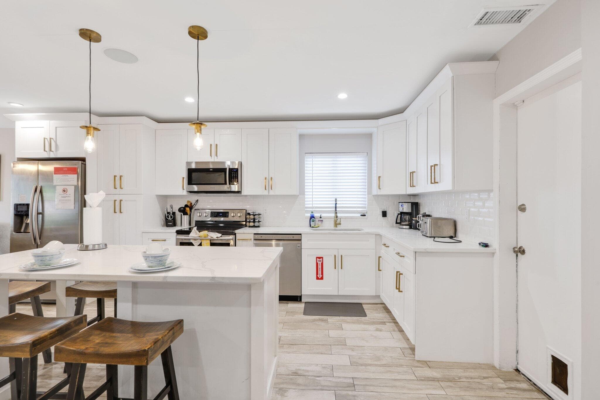 513 Curlew Road, Delray Beach, FL 33444 — photo 7 of 43