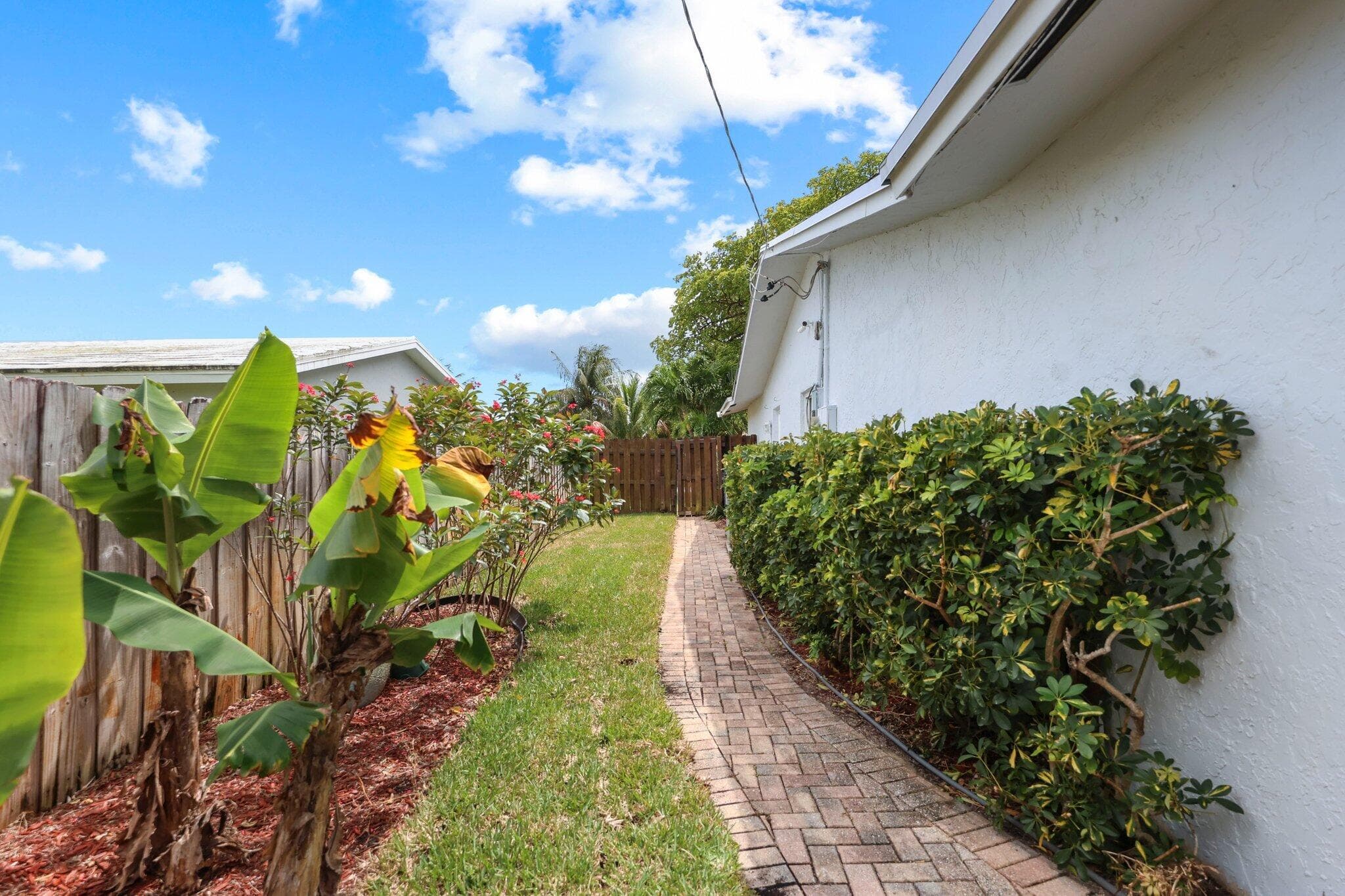 513 Curlew Road, Delray Beach, FL 33444 — photo 33 of 43