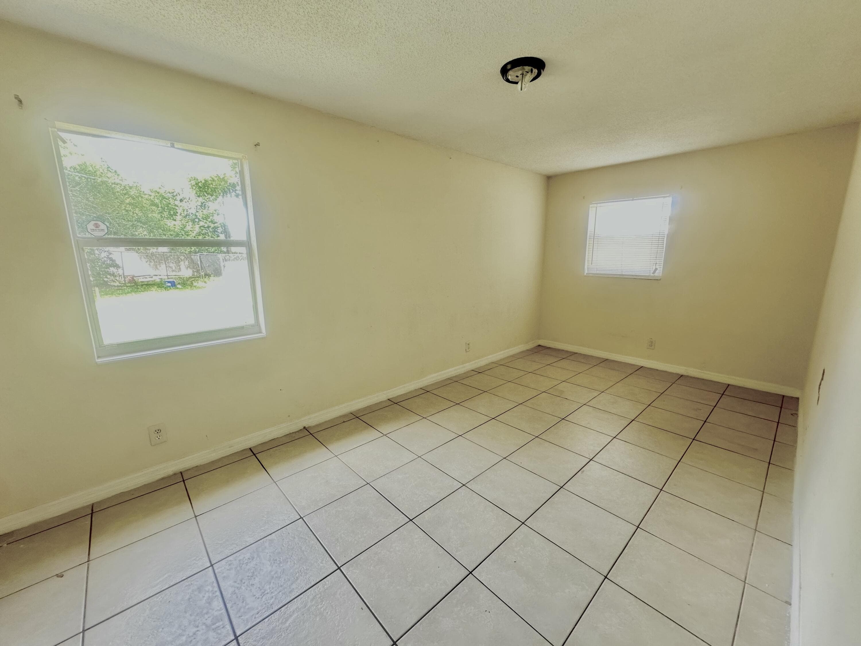 6602 Palomar Parkway A, Fort Pierce, FL 34951 — photo 5 of 13