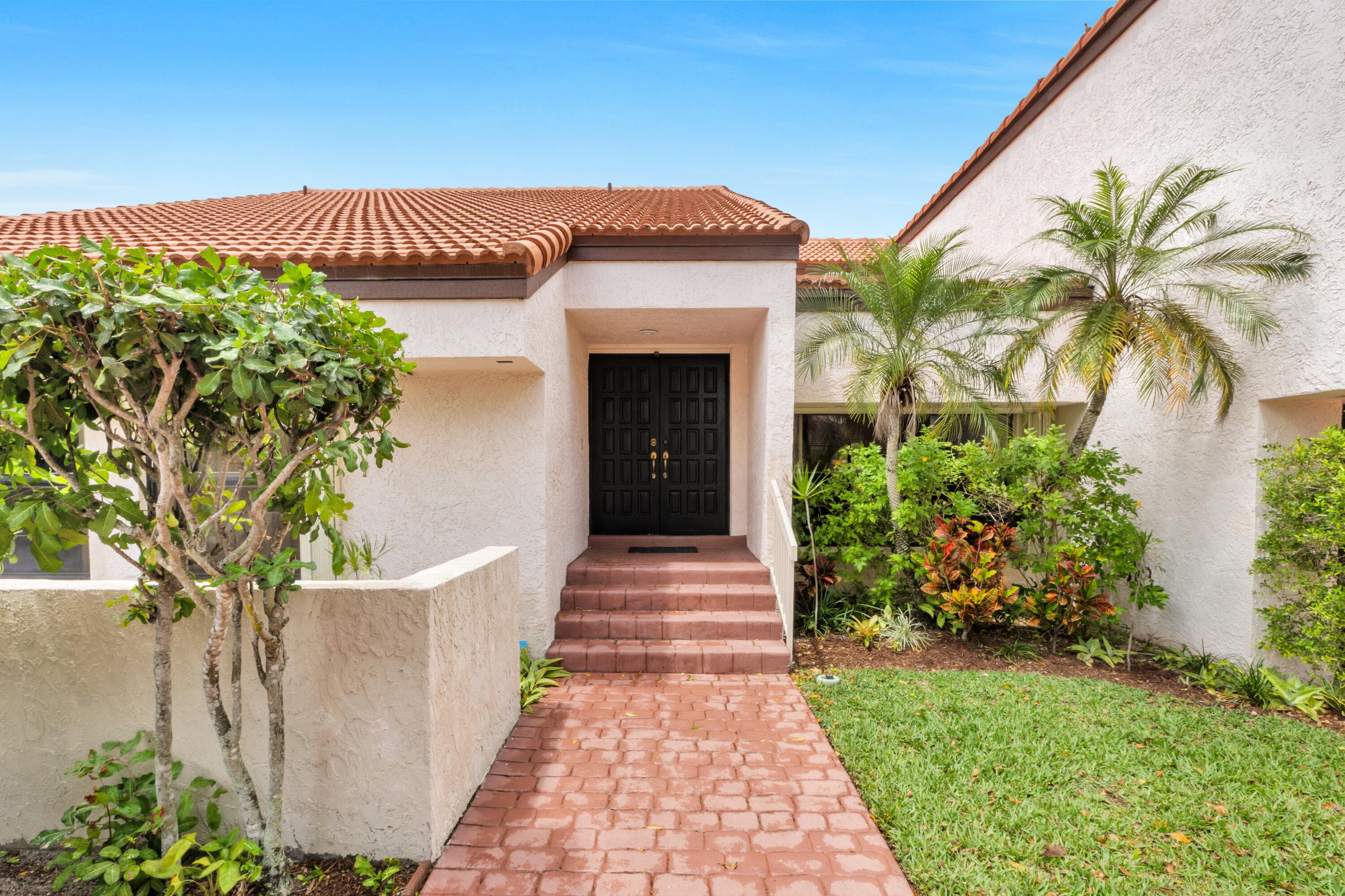 5040 NW 88th Lane, Coral Springs, FL 33067 — photo 5 of 46