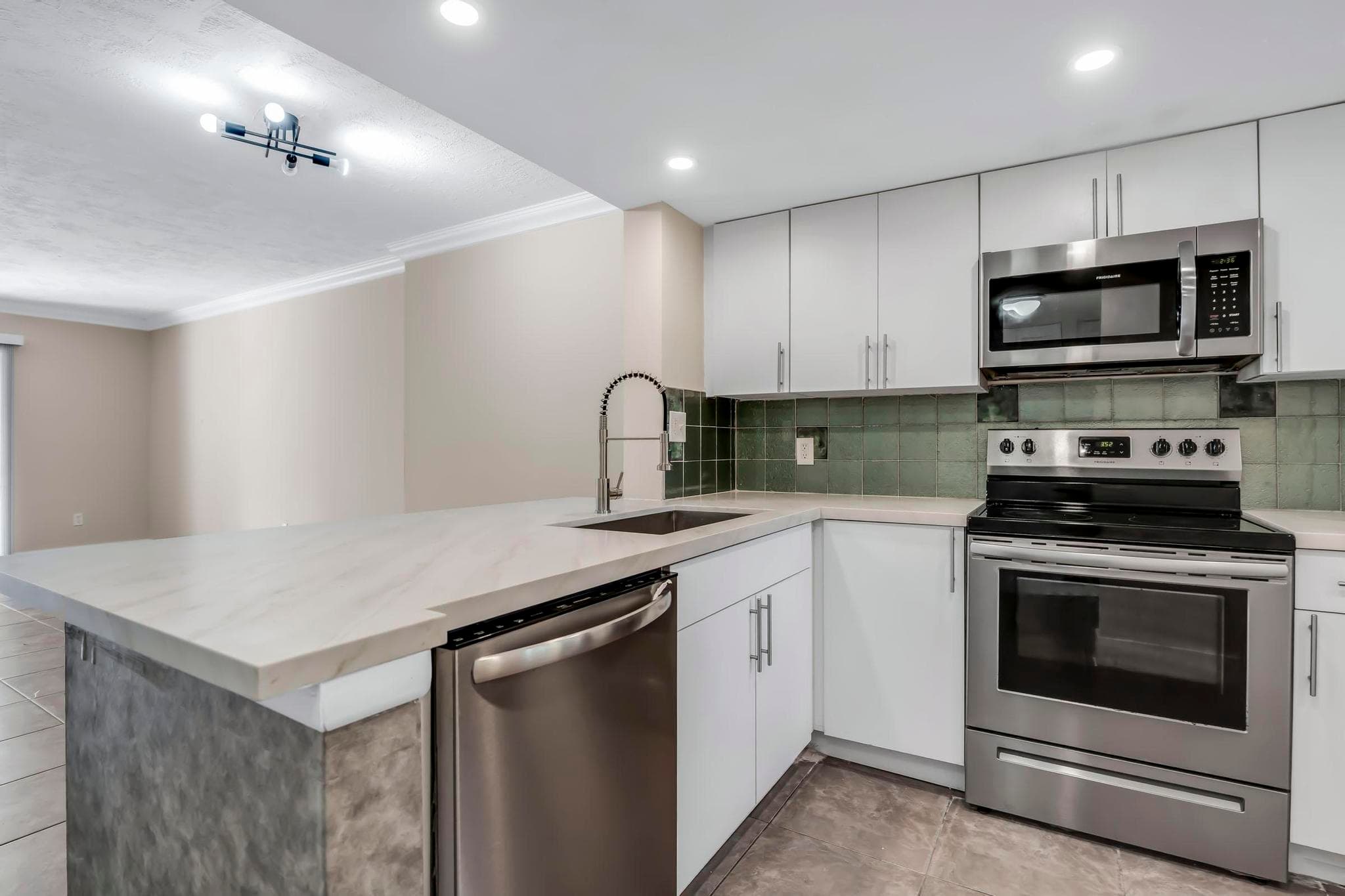 5200 NW 31st Avenue 141, Fort Lauderdale, FL 33309 — photo 17 of 33