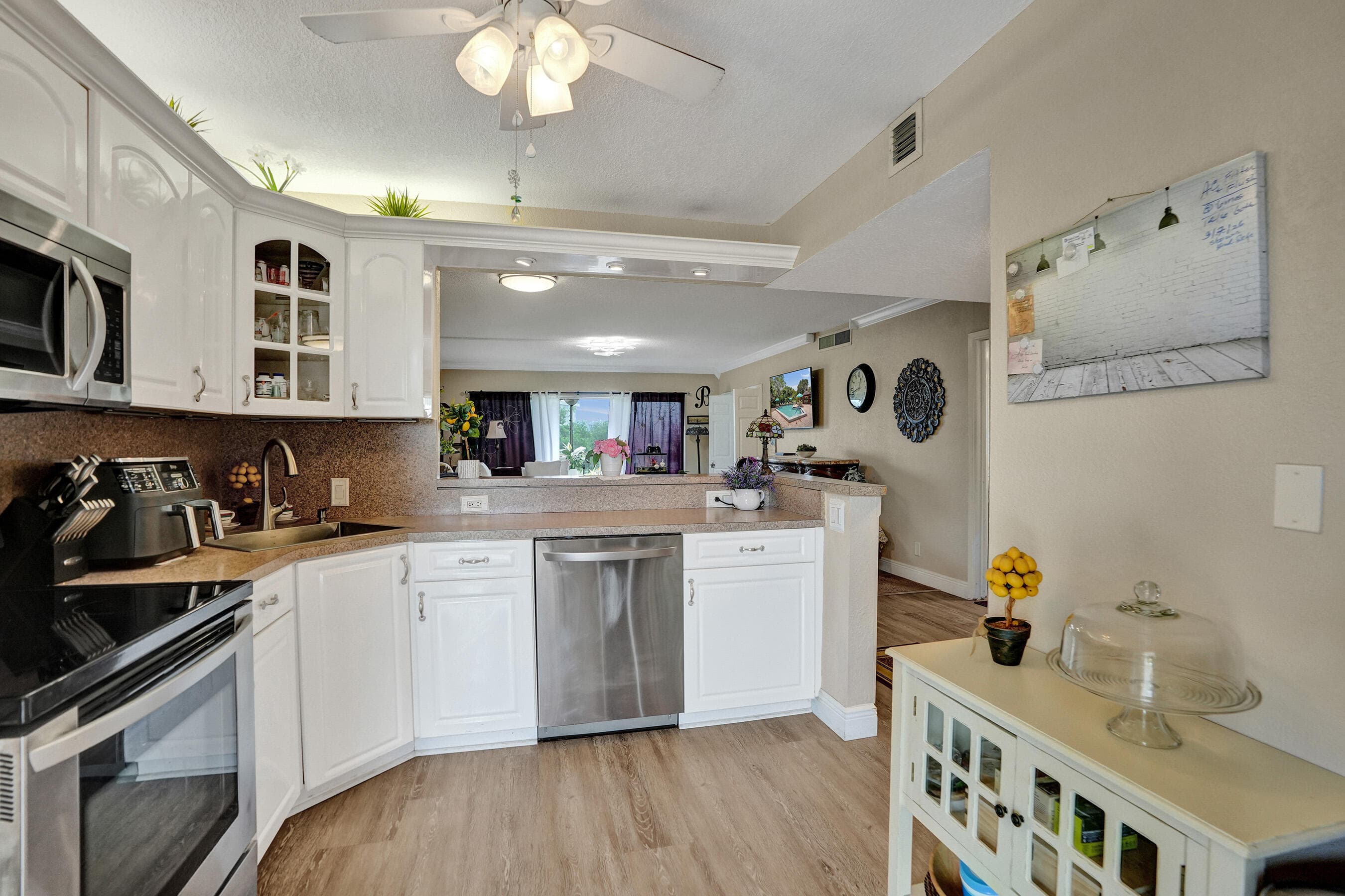 2850 N Palm Aire Drive 401, Pompano Beach, FL 33069 — photo 9 of 46