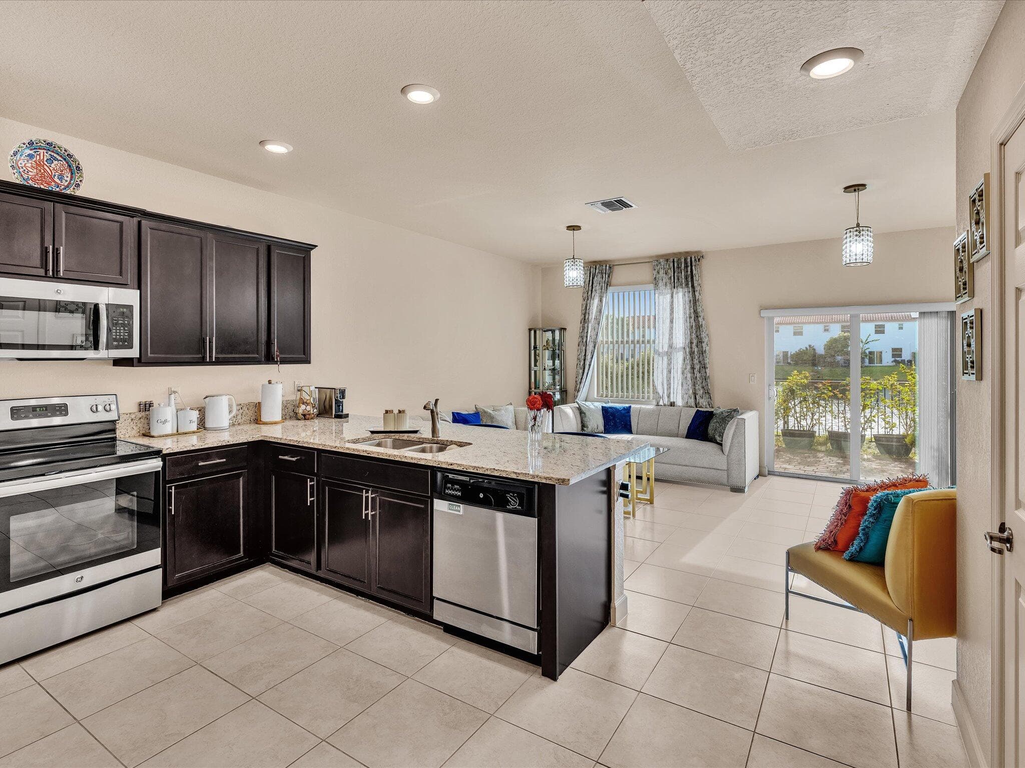 4316 Maybelle Lane, West Palm Beach, FL 33417 — photo 14 of 70