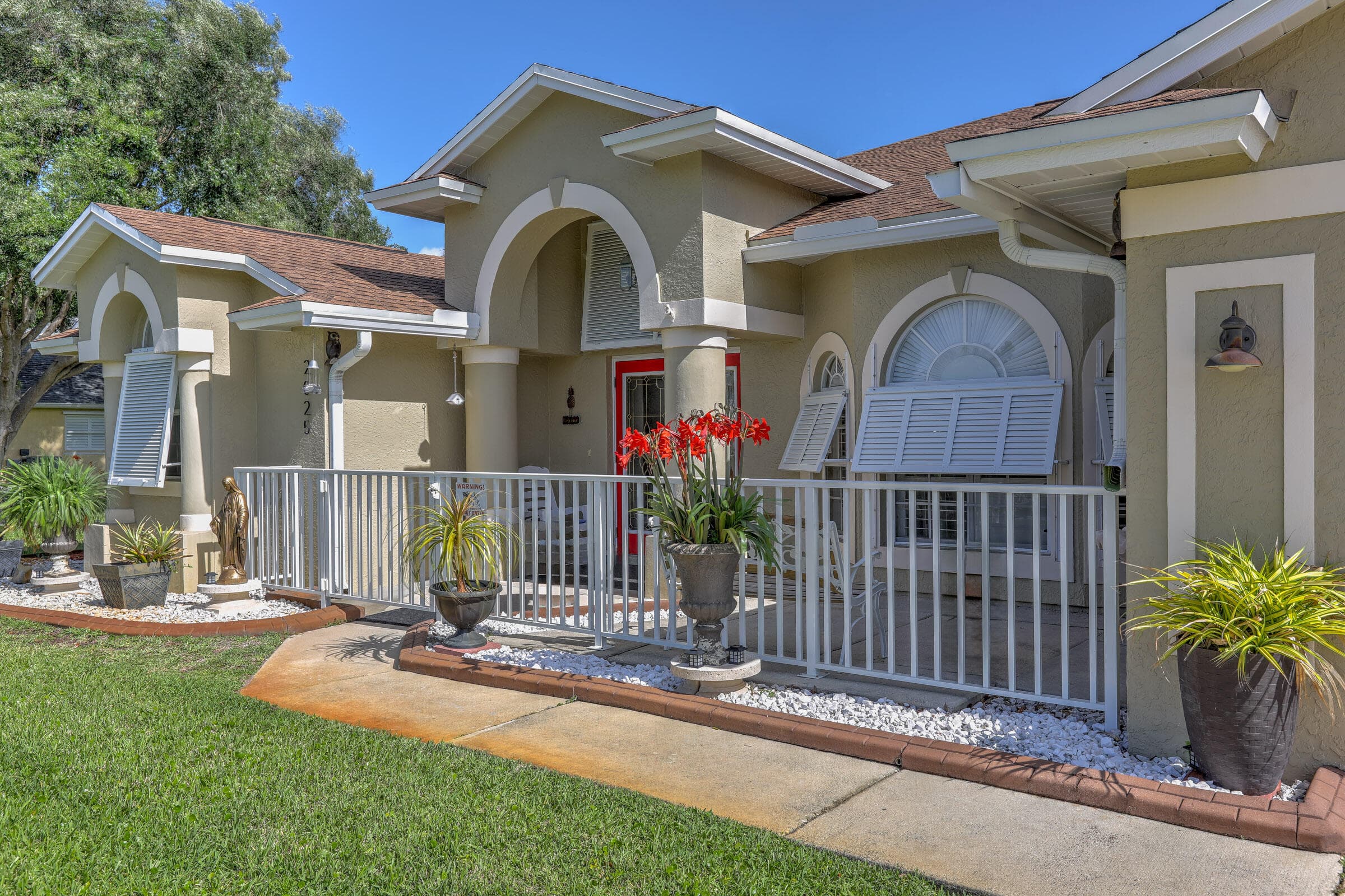 2025 SE Allamanda Drive, Port St. Lucie, FL 34952 — photo 33 of 68