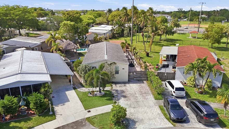 5301 SW 29th Way, Fort Lauderdale, FL 33312 — photo 44 of 51