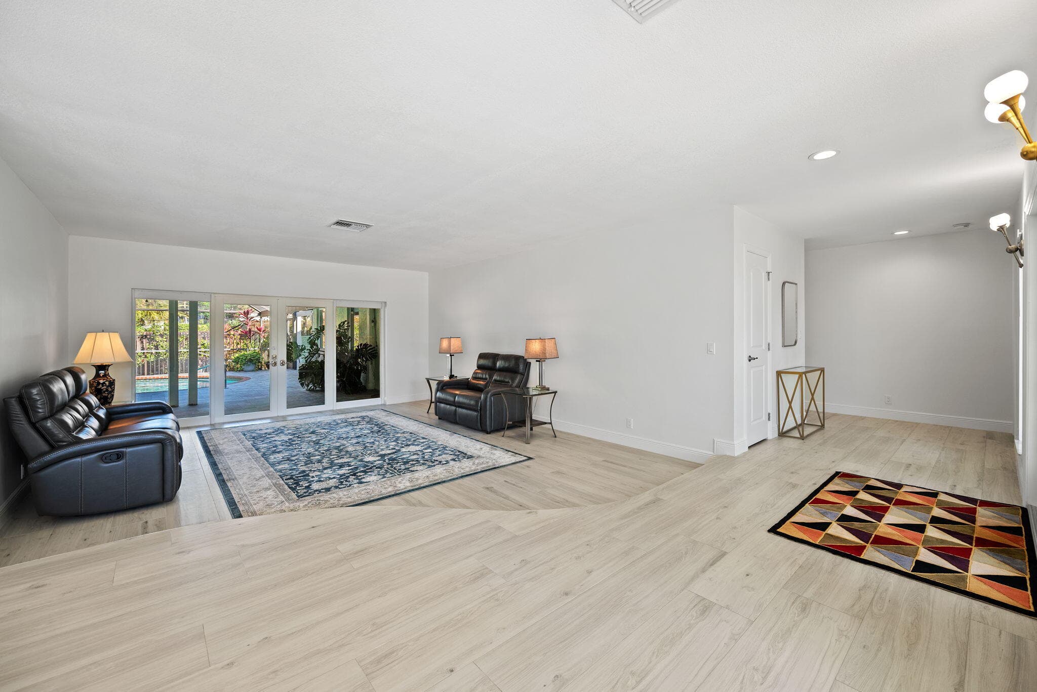301 Jacaranda Drive, Plantation, FL 33324 — photo 4 of 46