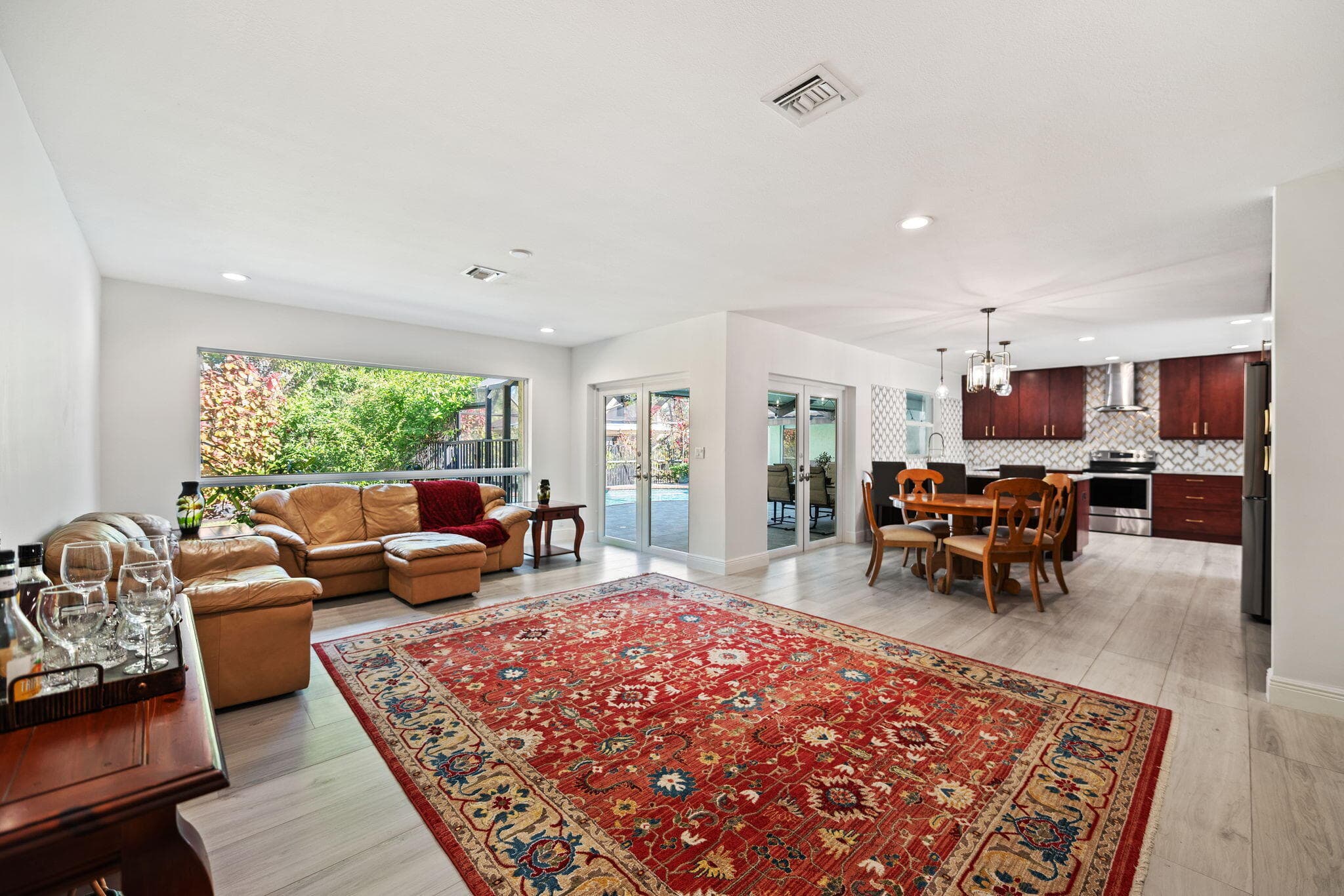 301 Jacaranda Drive, Plantation, FL 33324 — photo 8 of 46
