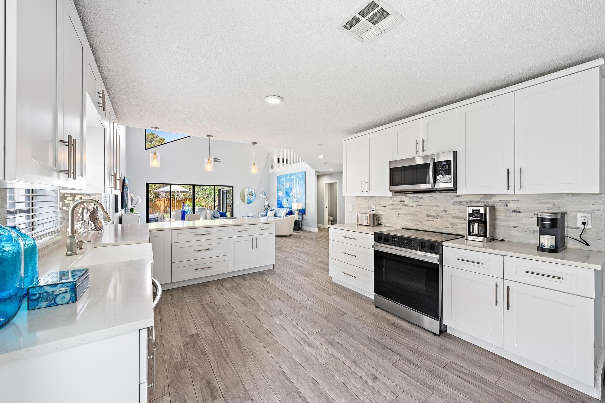 2596 La Cristal Circle, Palm Beach Gardens, FL 33410 — photo 5 of 57