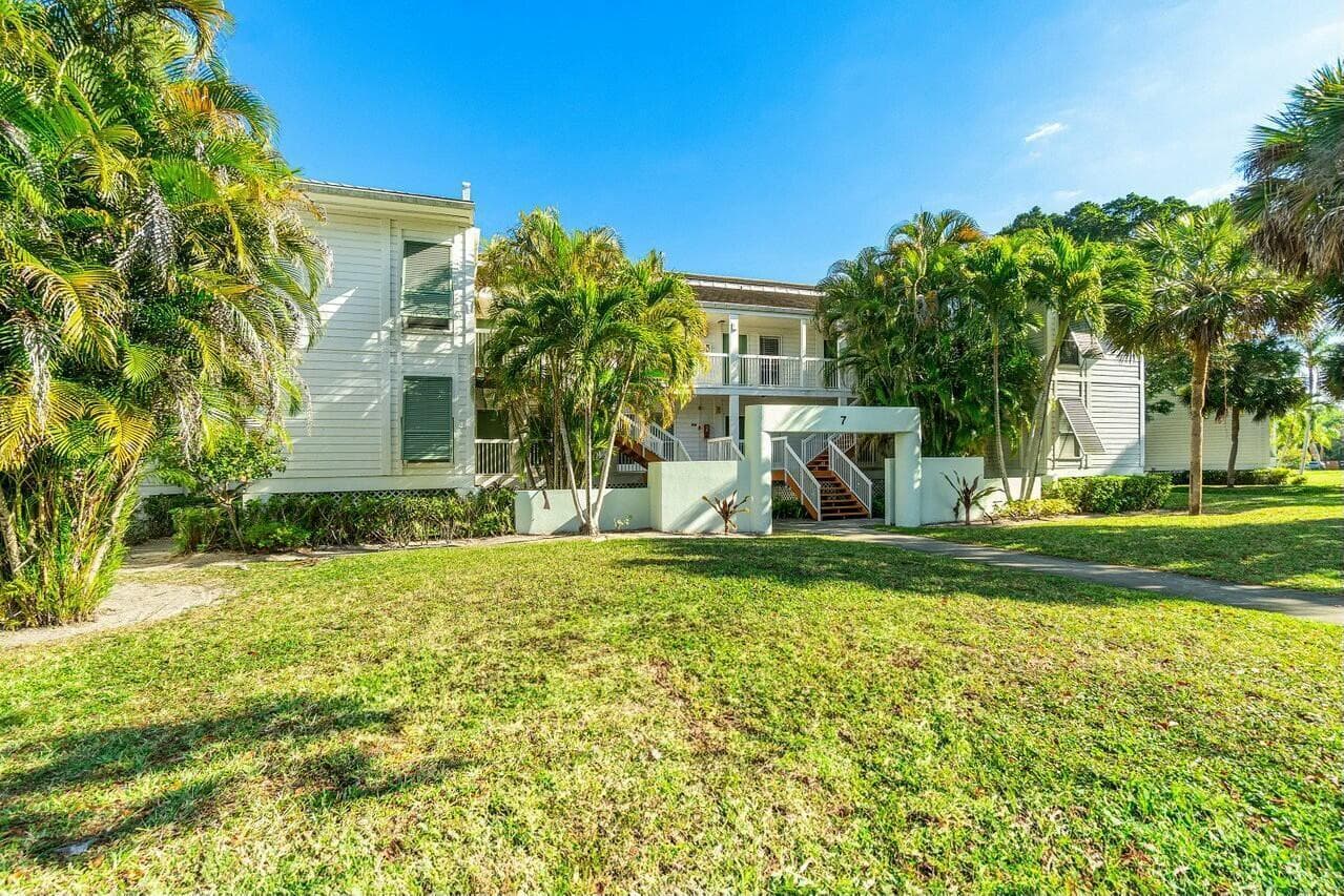 159 Cypress Point Drive, Palm Beach Gardens, FL 33418 — photo 23 of 24