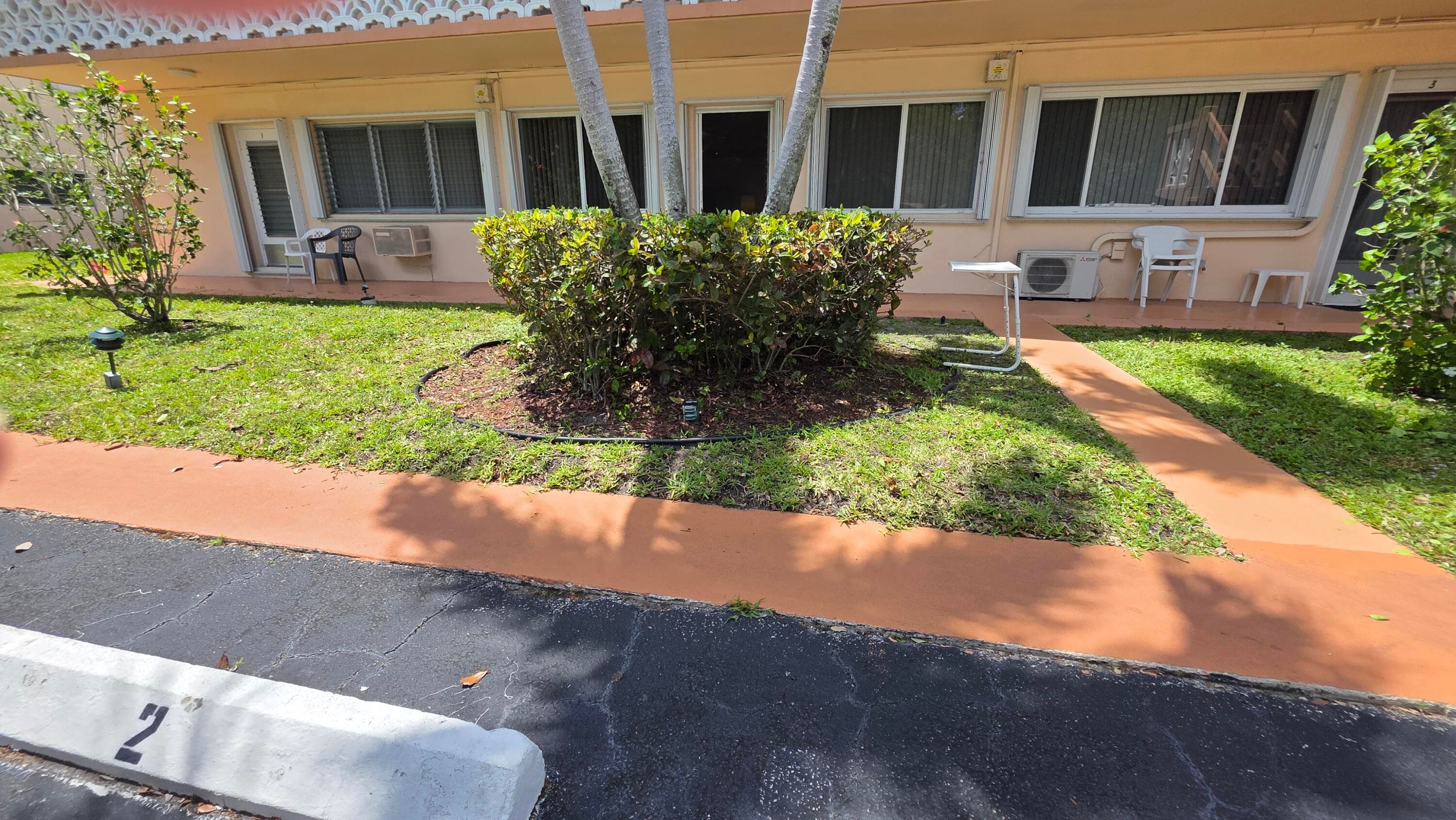 900 SW 10th Terrace 2s, Hallandale Beach, FL 33009 — photo 4 of 29