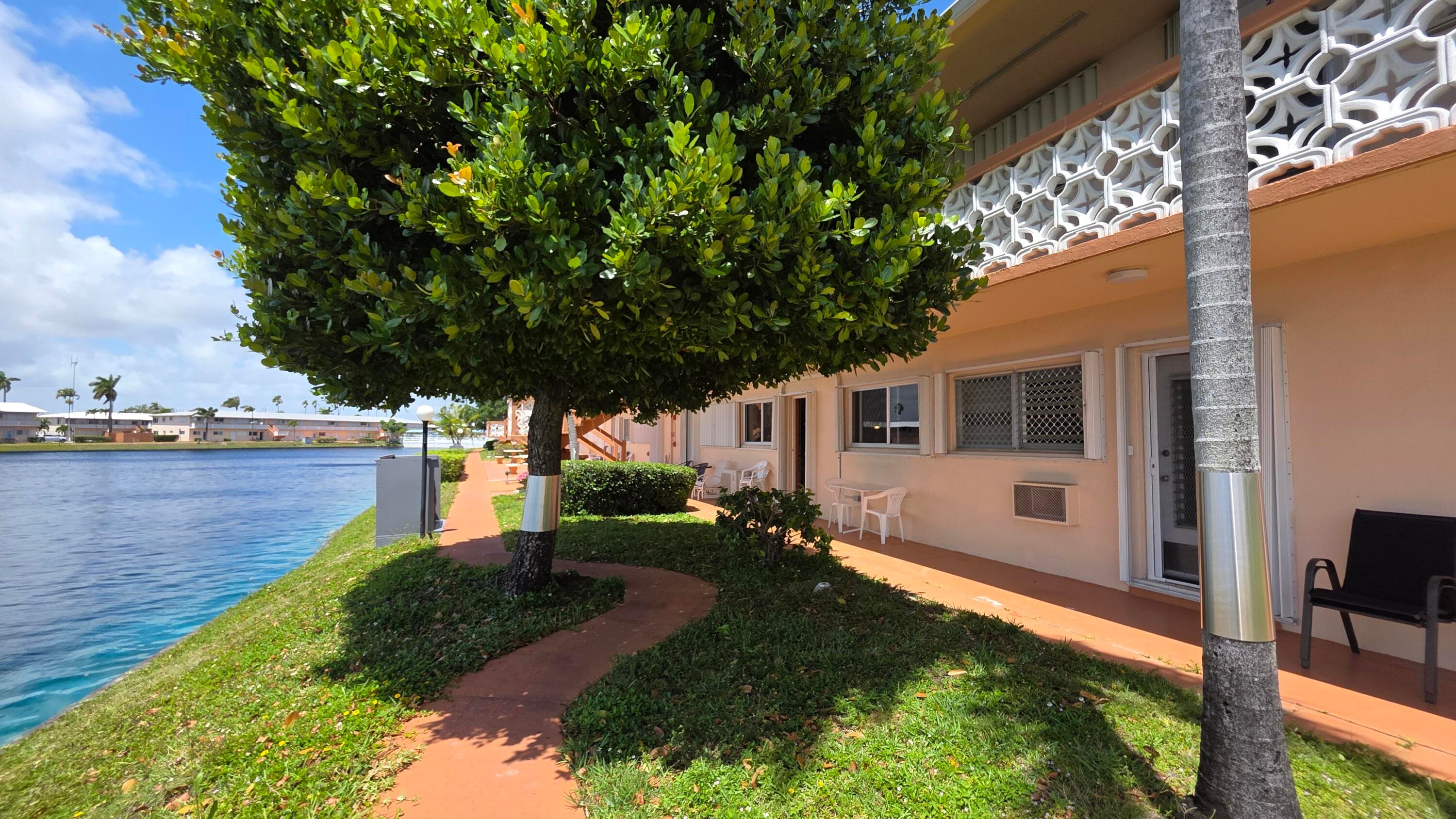 900 SW 10th Terrace 2s, Hallandale Beach, FL 33009 — photo 27 of 29