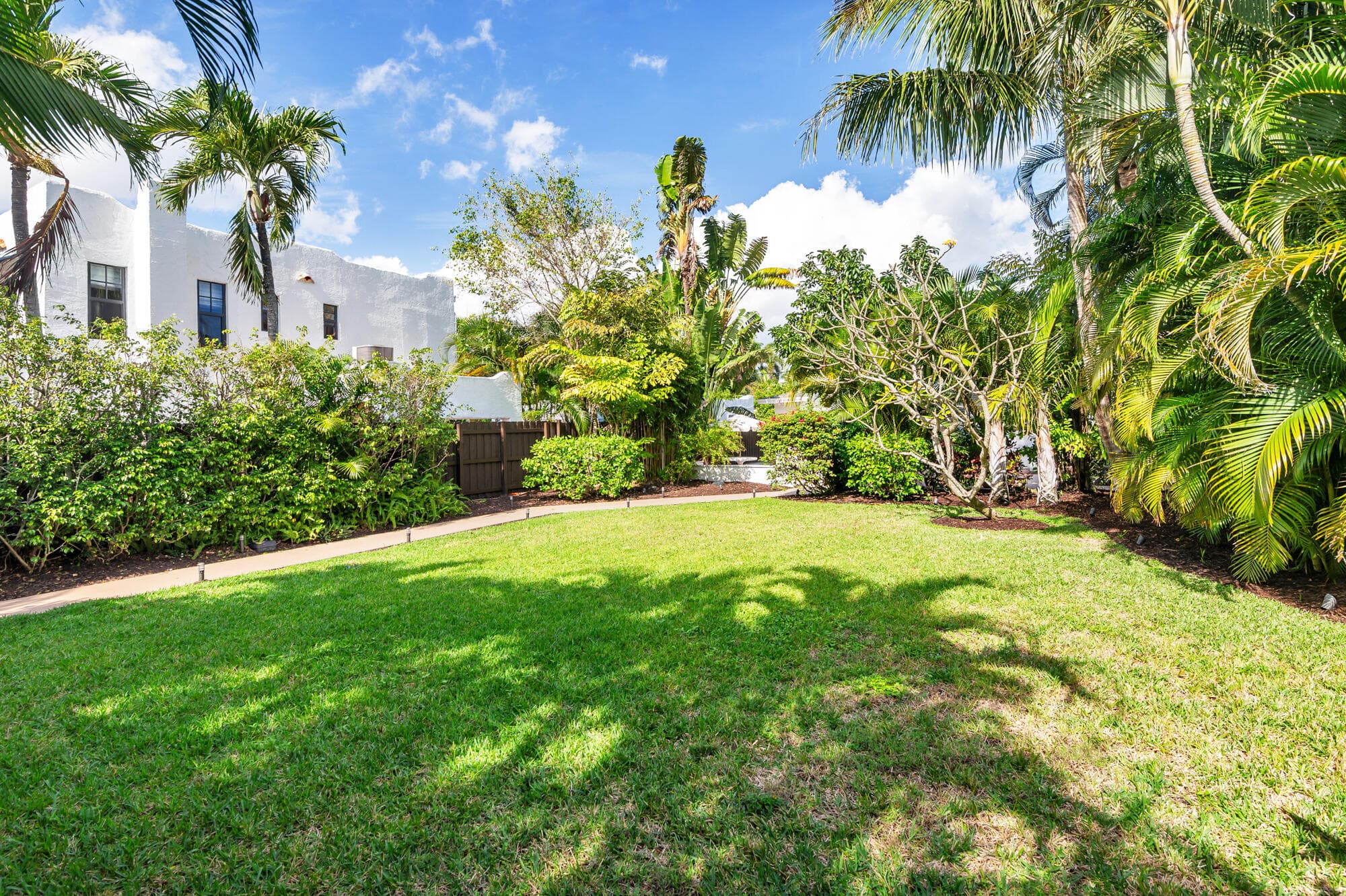 439 28th Street, West Palm Beach, FL 33407 — photo 3 of 31