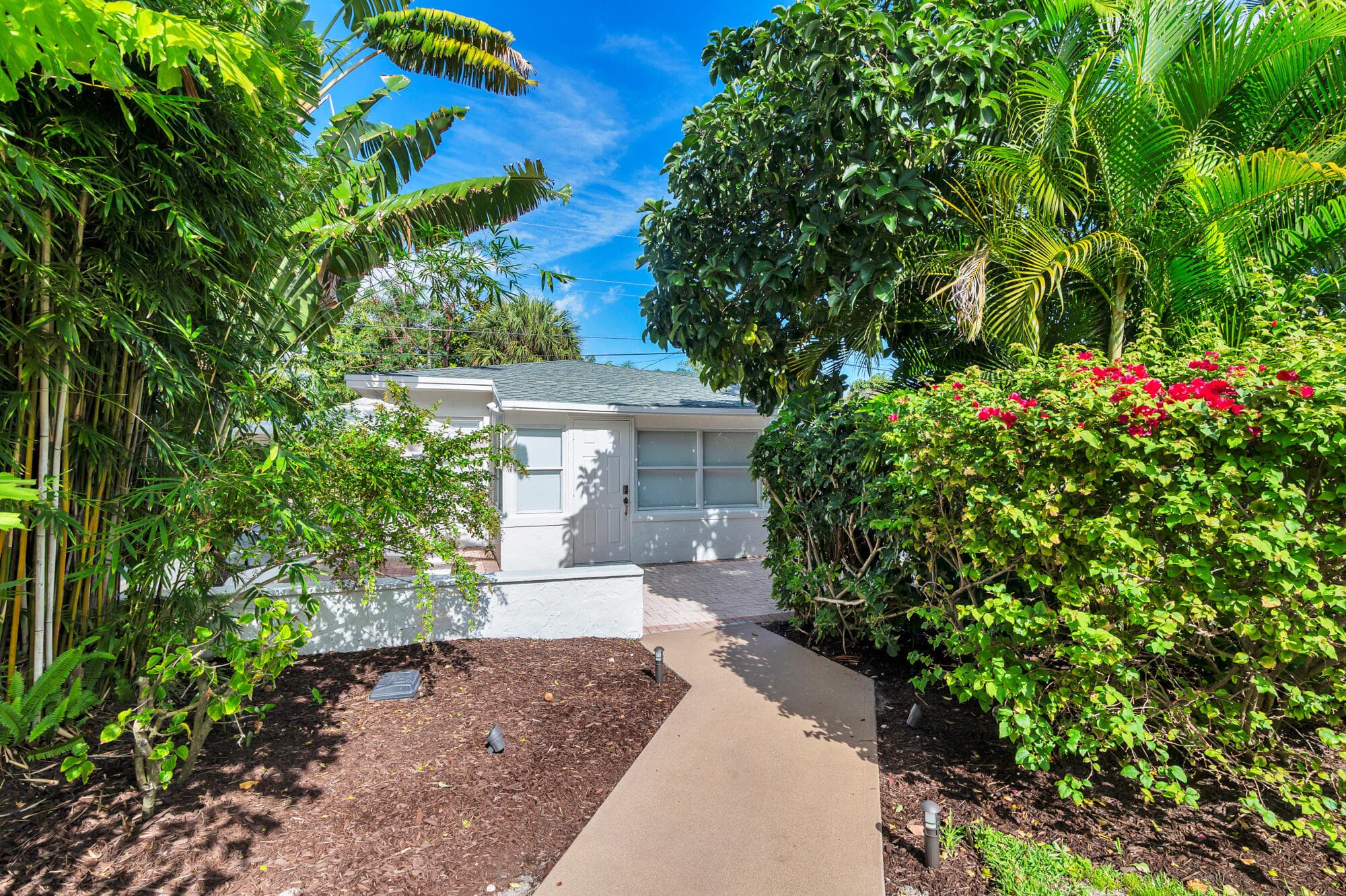 439 28th Street, West Palm Beach, FL 33407 — photo 4 of 31