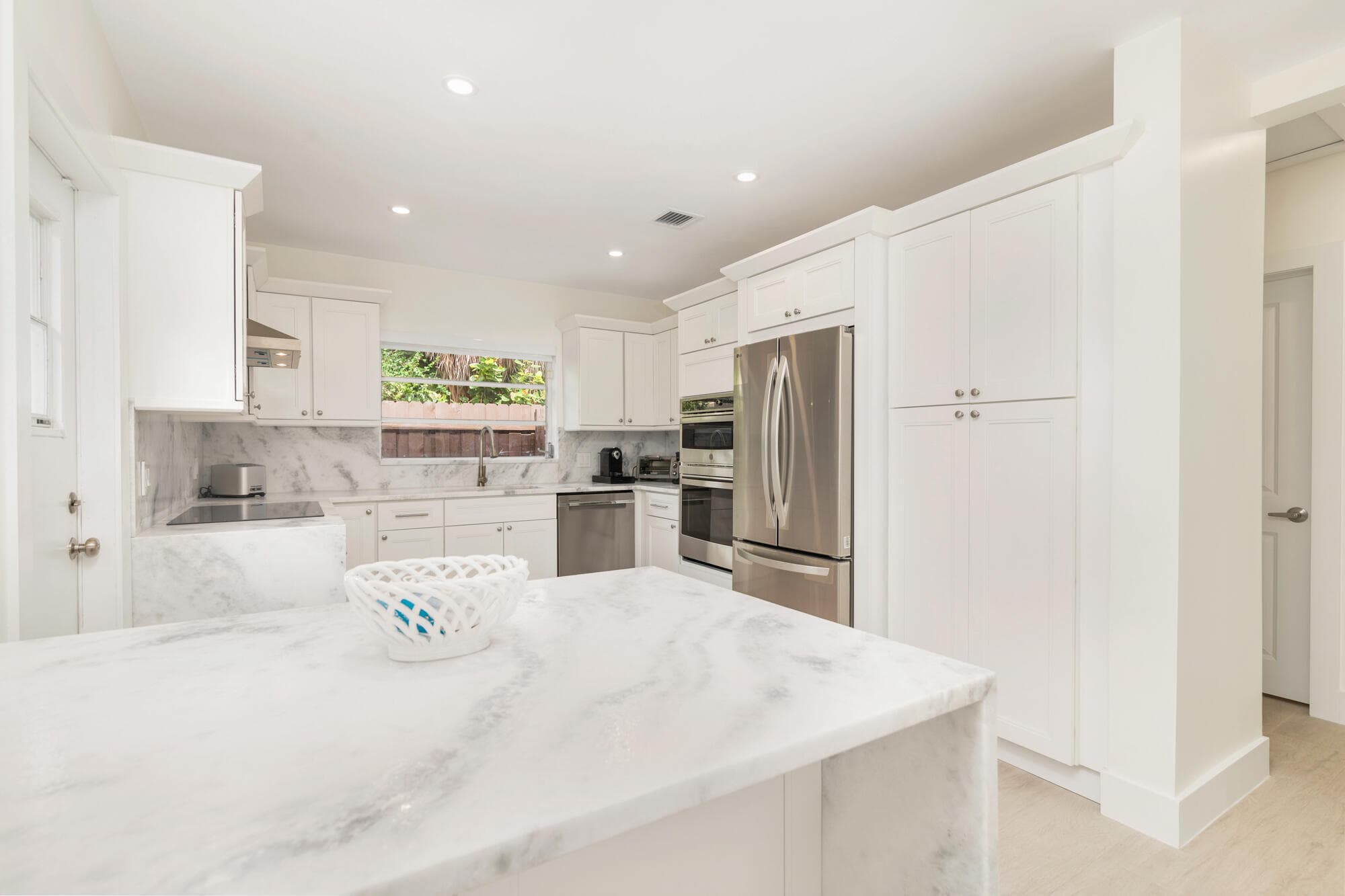 439 28th Street, West Palm Beach, FL 33407 — photo 15 of 31