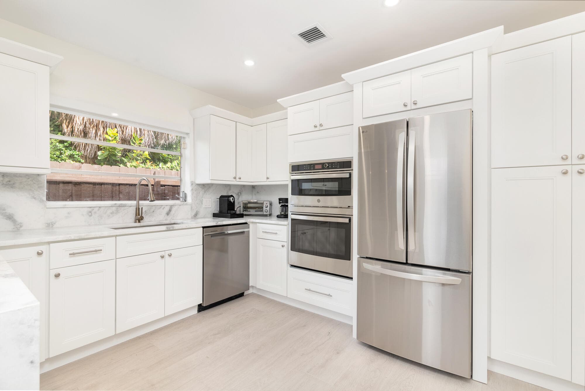 439 28th Street, West Palm Beach, FL 33407 — photo 17 of 31
