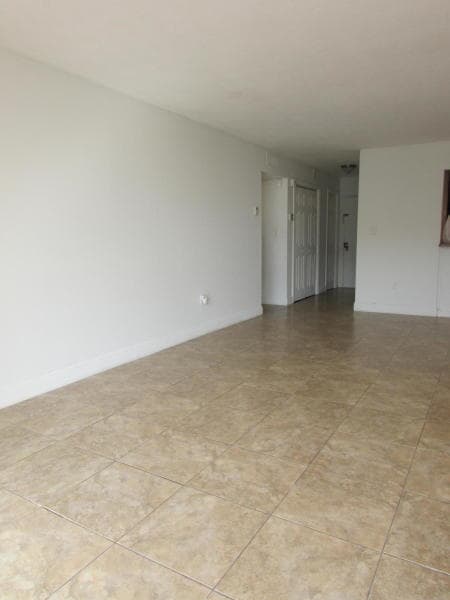 7000 NW 186th Street 4-316, Hialeah, FL 33015 — photo 12 of 29