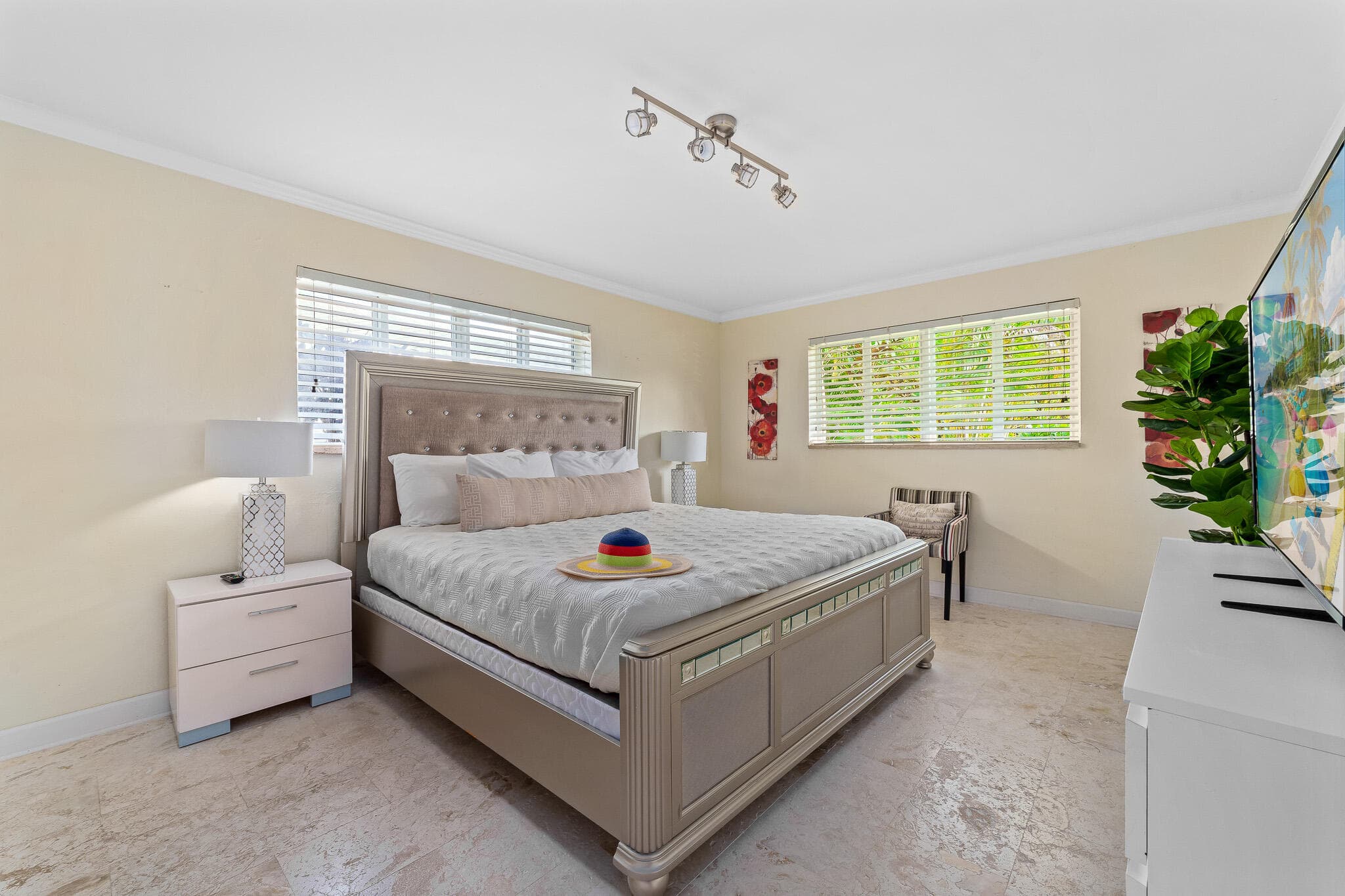 2757 NE 14th Avenue, Wilton Manors, FL 33334 — photo 24 of 76