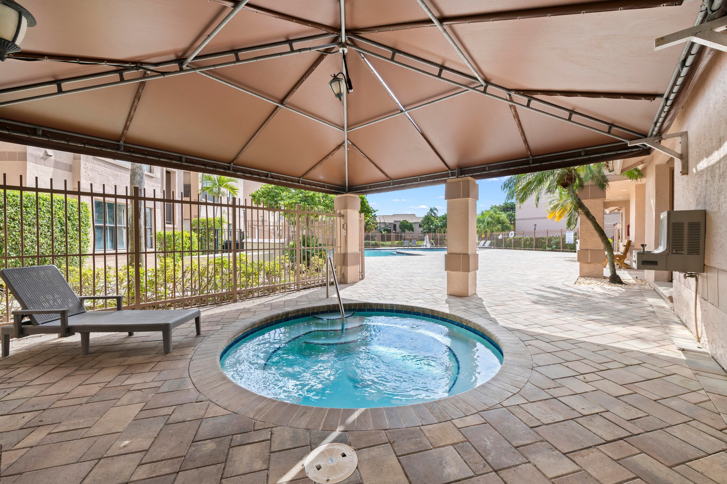 2986 S University Drive 8205, Davie, FL 33328 — photo 9 of 19