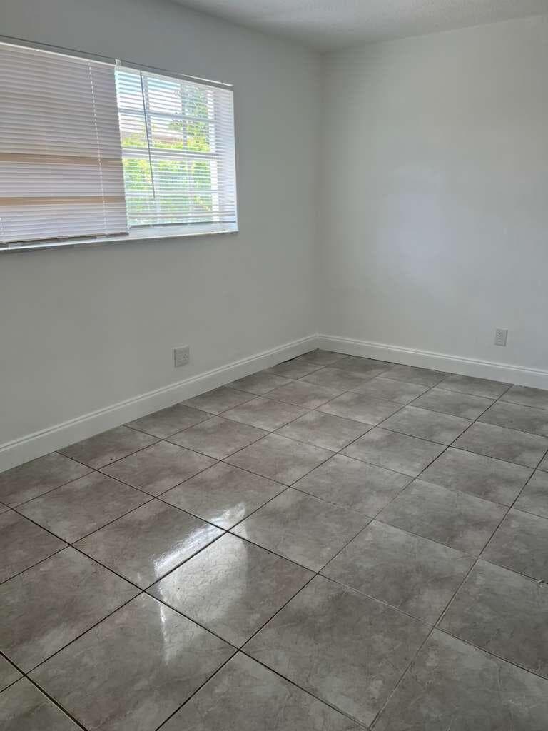 3631 NW 33rd Avenue, Lauderdale Lakes, FL 33309 — photo 15 of 28